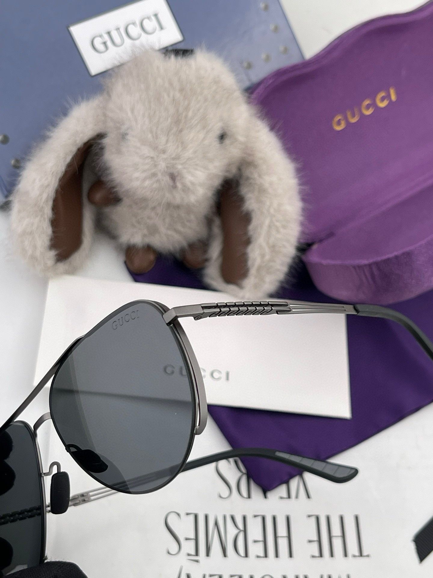        GUCCI 男款炫彩飞行员偏光太阳镜 ❤️材质：高清尼龙加厚卡槽高清偏光镜片 🌹无边框镜