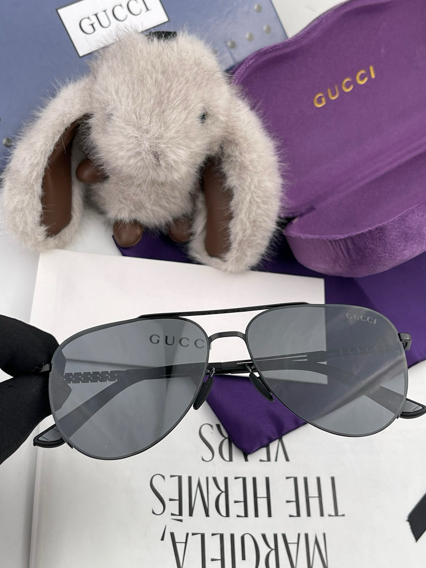         GUCCI 男款炫彩飞行员偏光太阳镜 ❤️材质：高清尼龙加厚卡槽高清偏光镜片 🌹无边框镜
