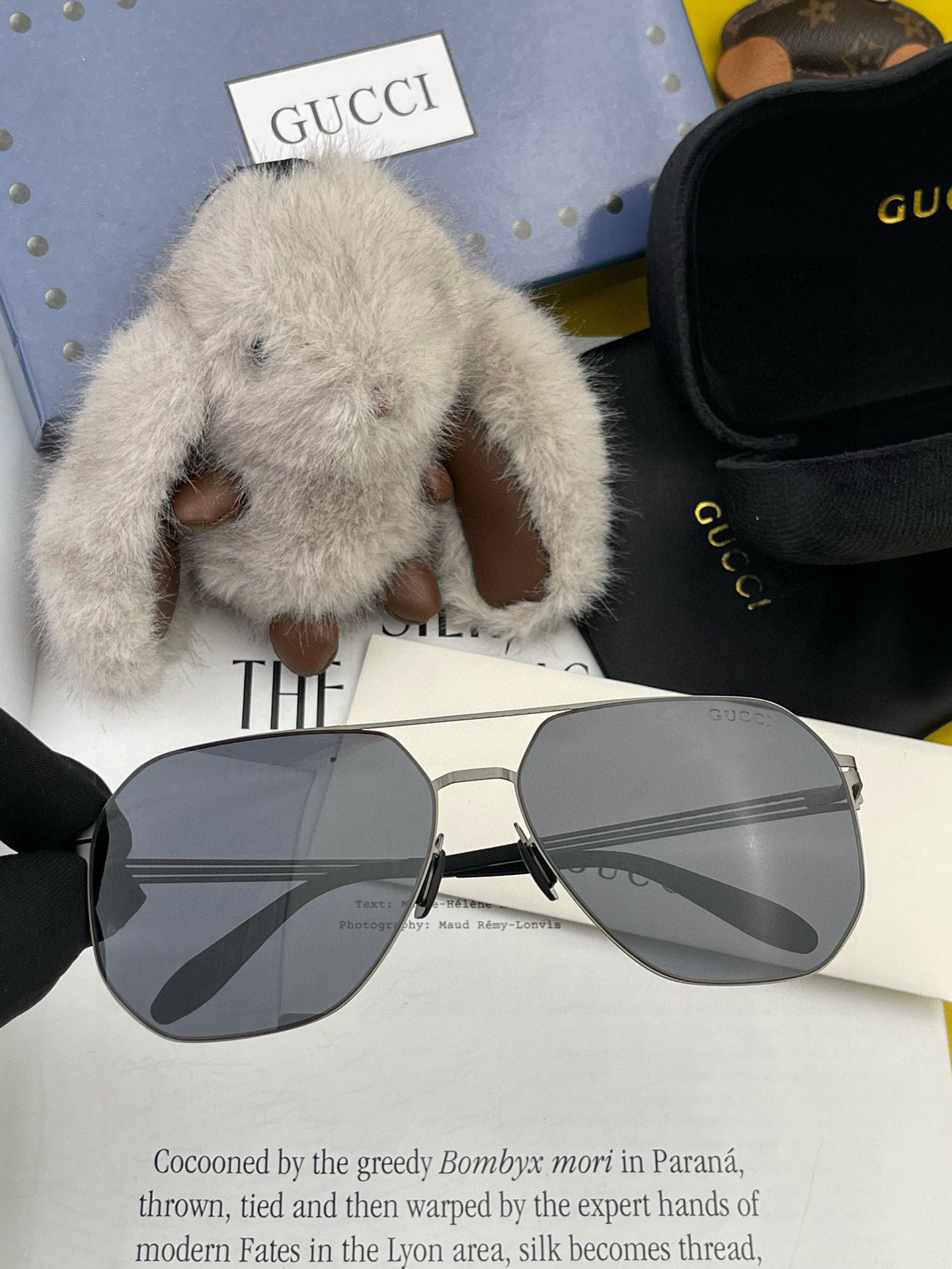 ♦️GUCCI 2025新款男女情侣款太阳镜多边形墨镜iP电镀永不褪色 超轻超有弹性整幅眼镜无螺丝重要的