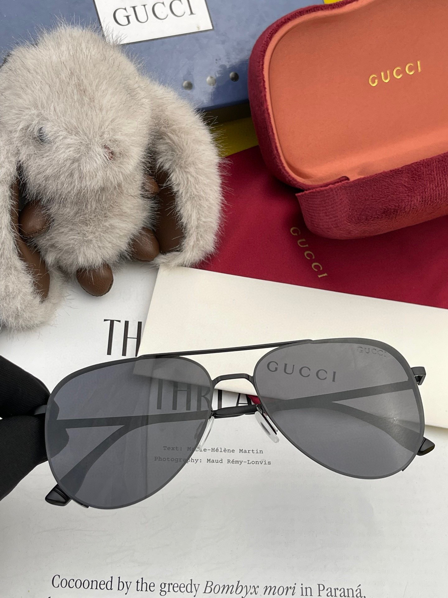         GUCCI 男款炫彩飞行员偏光太阳镜 ❤️材质：高清尼龙加厚卡槽高清偏光镜片 🌹无边框镜