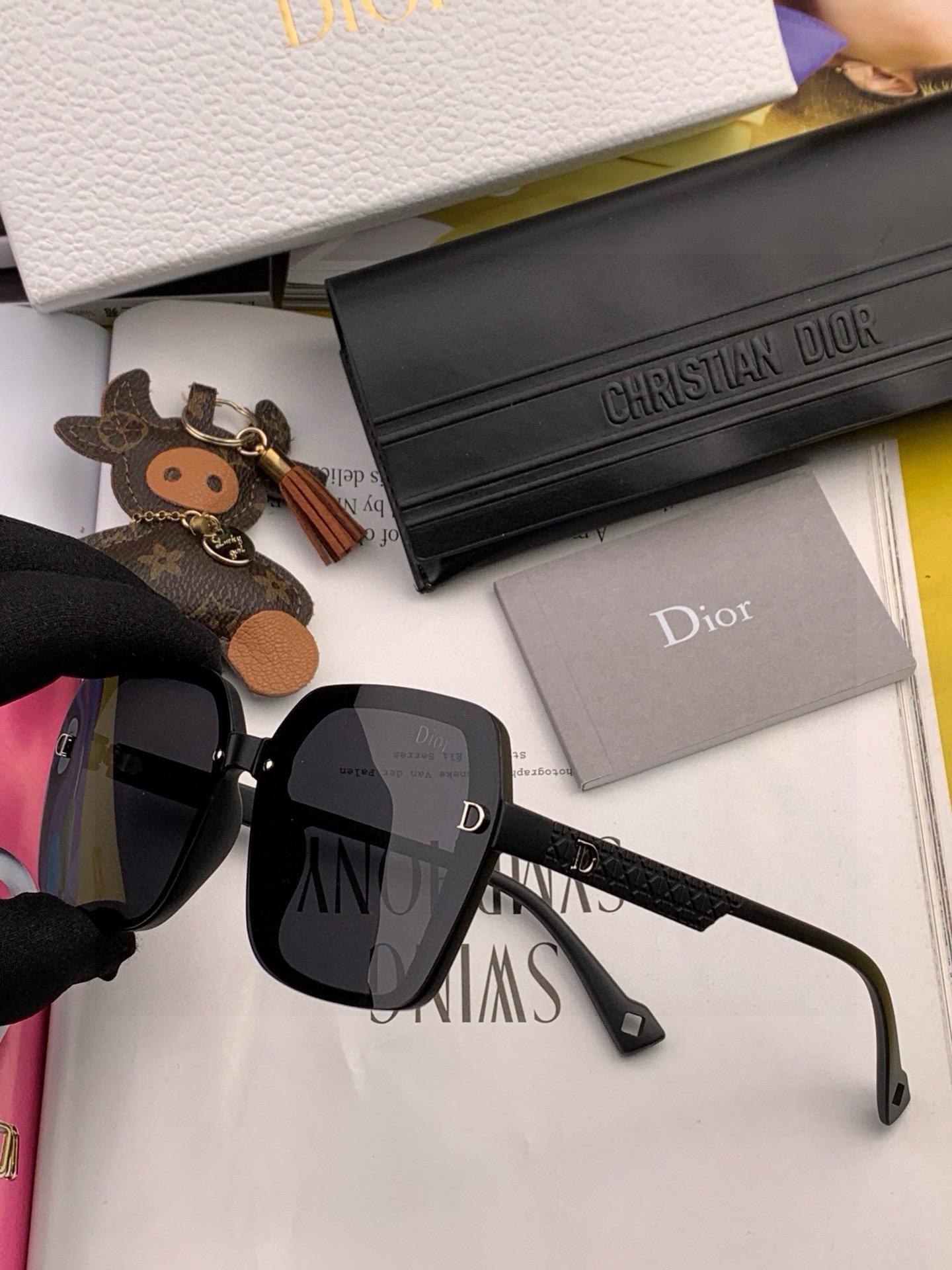  【DIOR】迪奥偏光太阳镜 时尚造型 开车驾驶镜时尚墨镜🌸世界顶级奢华品牌，品质保证！😍😍经典款, 明