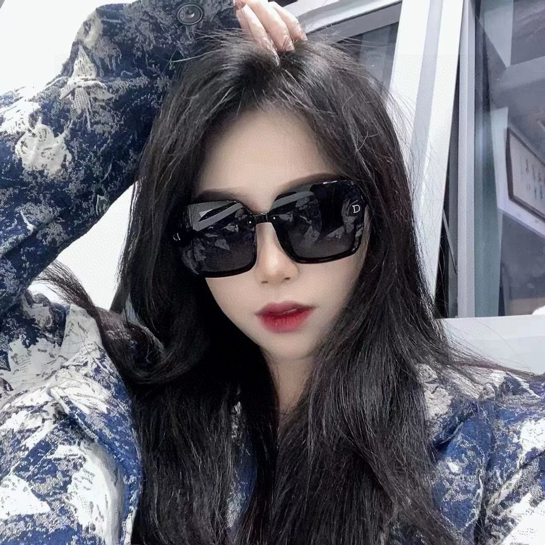  【DIOR】迪奥偏光太阳镜 时尚造型 开车驾驶镜时尚墨镜🌸世界顶级奢华品牌，品质保证！😍😍经典款, 明