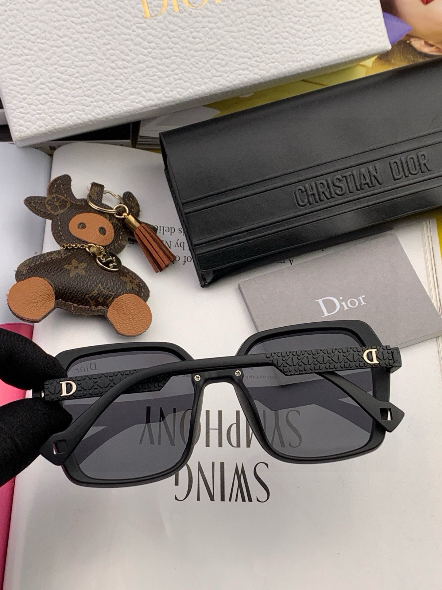  【DIOR】迪奥偏光太阳镜 时尚造型 开车驾驶镜时尚墨镜🌸世界顶级奢华品牌，品质保证！😍😍经典款, 明