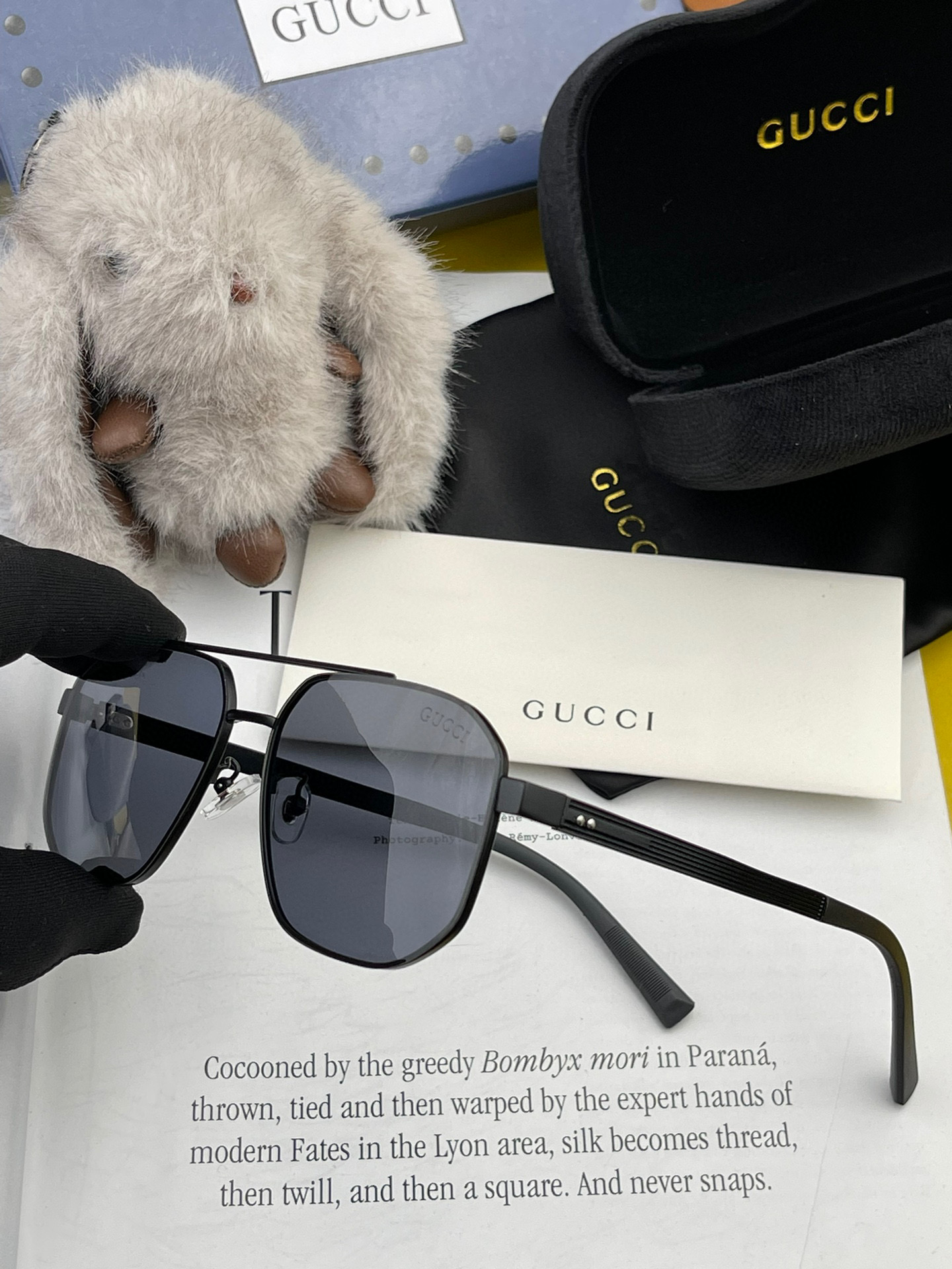 ♦️ GUCCI 2025新款男女情侣款太阳镜多边形墨镜iP电镀永不褪色 超轻超有弹性整幅眼镜无螺丝重要