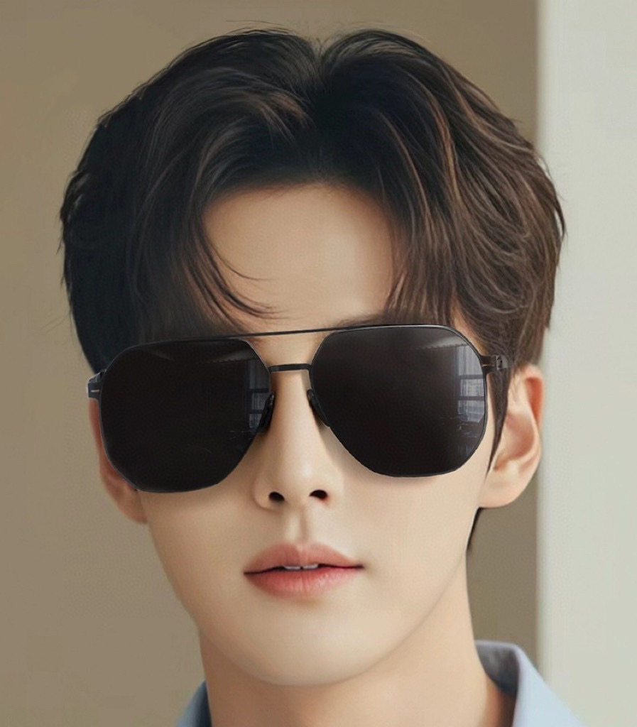       GUCCI 男款炫彩飞行员偏光太阳镜 ❤️材质：高清尼龙加厚卡槽高清偏光镜片 🌹无边框镜架