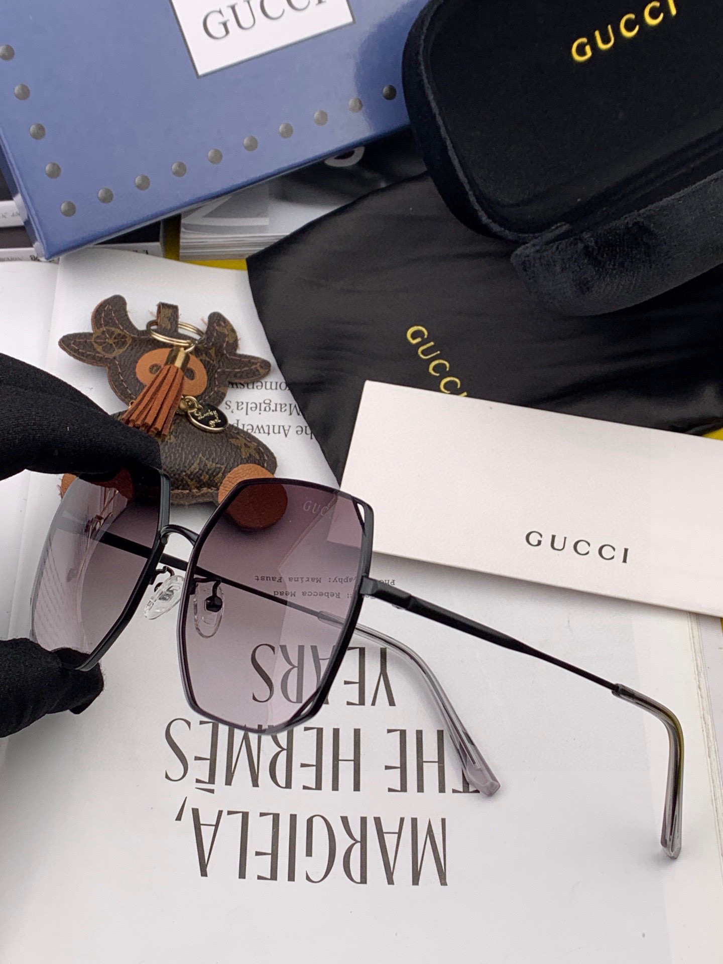  GUCCI-古驰意大利进口🇮🇹2025时尚潮流奢华装饰太阳眼镜 尼龙高清太阳镜明星海报款 超高复杂工