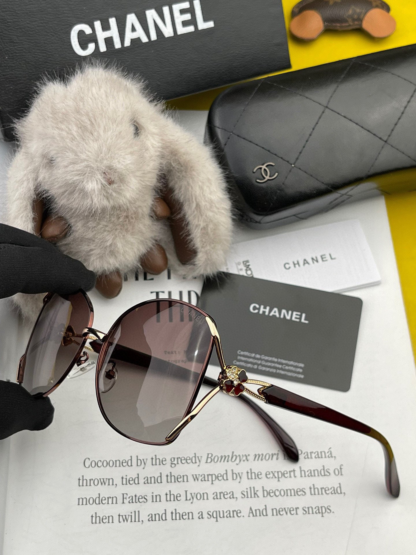 【CHANEL】香奈儿 2025新款山茶花潮流爆款 时尚圆框太阳镜 佩戴舒适 网红潮款墨镜  ♥️♥️型