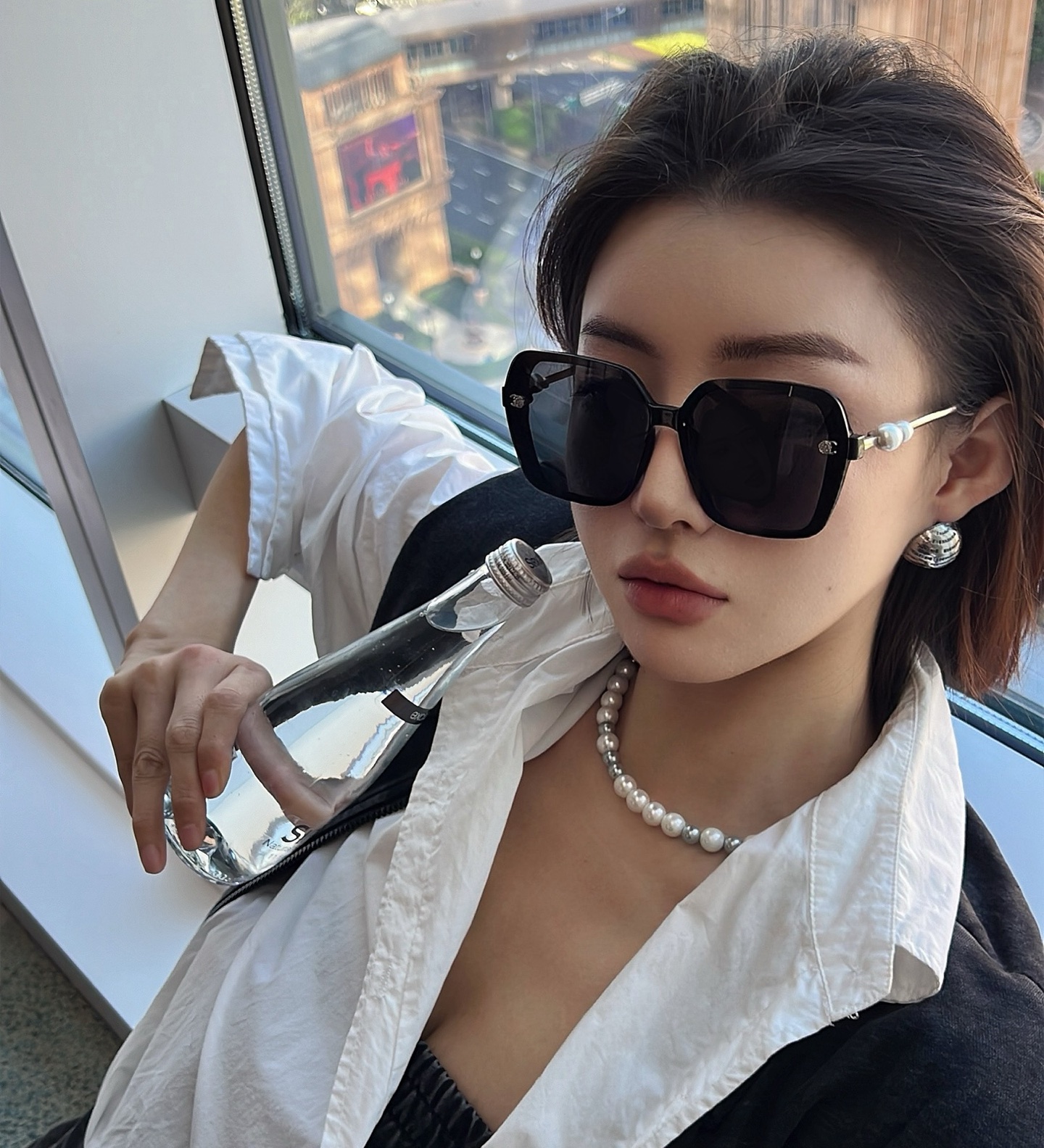 🔺CHANEL🔻2025官方早春新款，众多明星同款色香奈儿‼️‼️新款珍珠大框偏光墨镜 ，🌈🌈宝丽来超清
