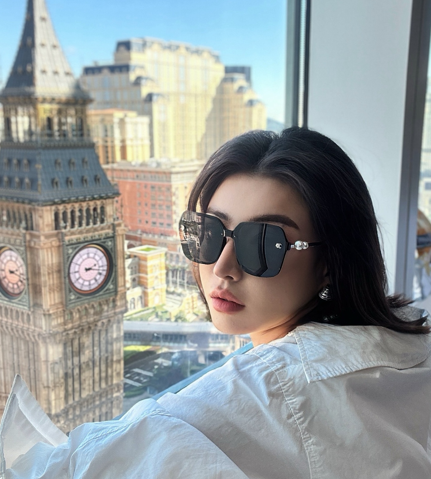 🔺CHANEL🔻2025官方早春新款，众多明星同款色香奈儿‼️‼️新款珍珠大框偏光墨镜 ，🌈🌈宝丽来超清