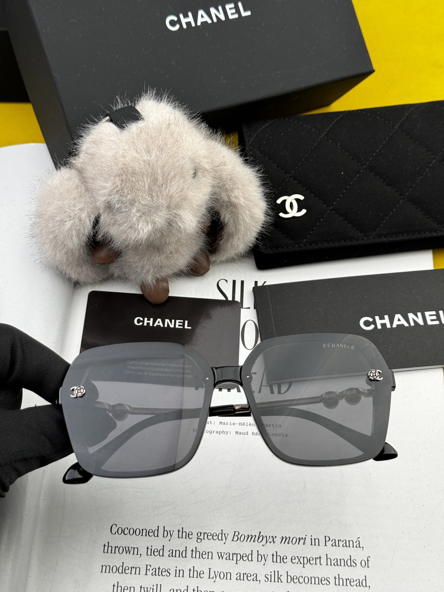 🔺CHANEL🔻2025官方早春新款，众多明星同款色香奈儿‼️‼️新款珍珠大框偏光墨镜 ，🌈🌈宝丽来超清