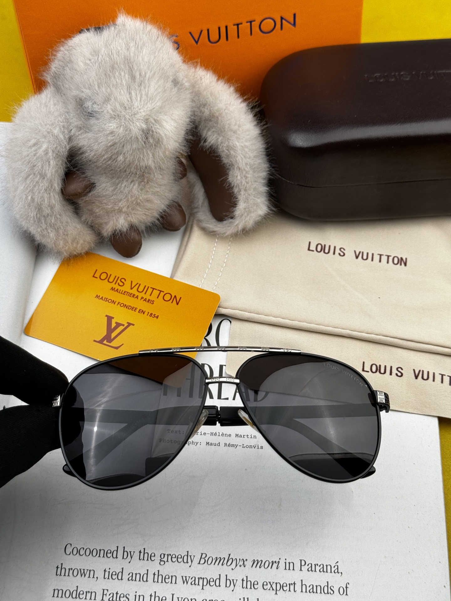  2025新款 LOUIS VUITTON-路易家  新品LV蛤蟆框太阳镜 每一付都是精品 ❤️时尚达人