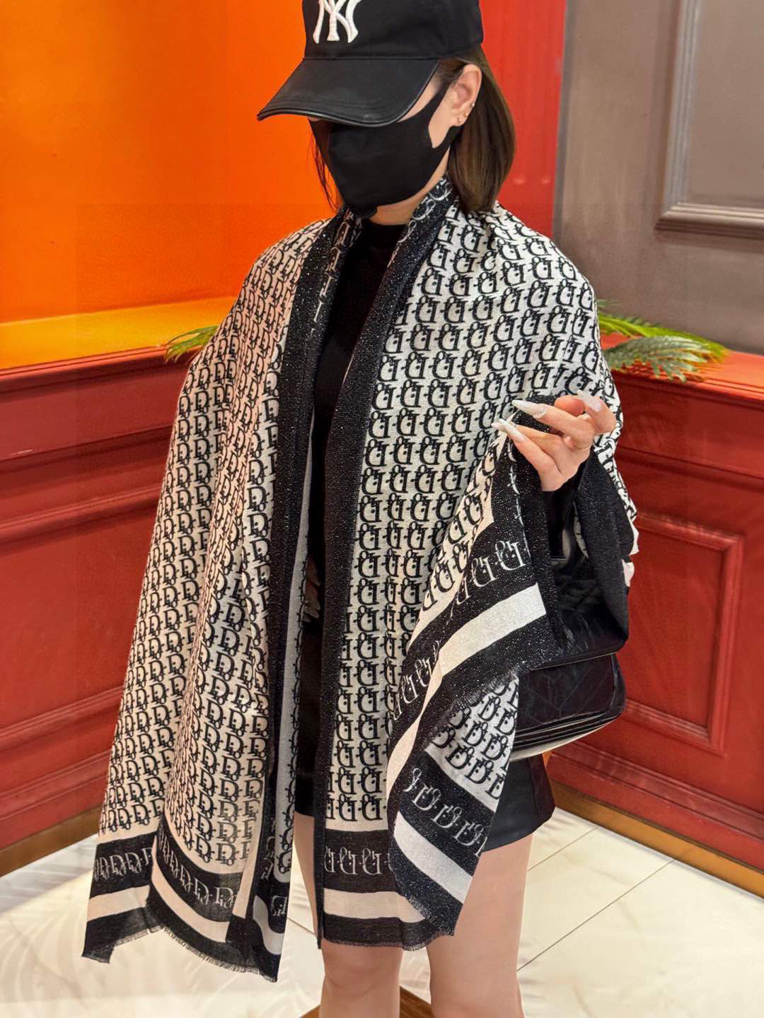 ✨✨【金银丝款】Dior专柜款～就是告诉大家这款必须收～上新🆕❤️ 新款长羊绒😍专柜同步🌈✨这个size