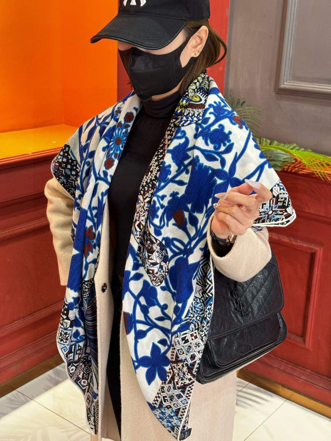  羊绒新款🆕👏👏买了都说好看‼️推荐💕爱马仕双面同色羊绒方巾【美洲豹与蜂鸟双面同色140】，顶级工艺超值