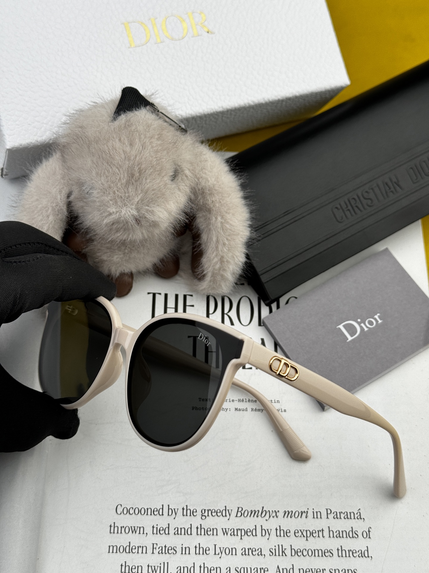 【DIOR-迪奥】开春新款 潮流爆款 时尚圆框偏光太阳镜 高品质 佩戴舒适 网红潮款墨镜 型号：CD25