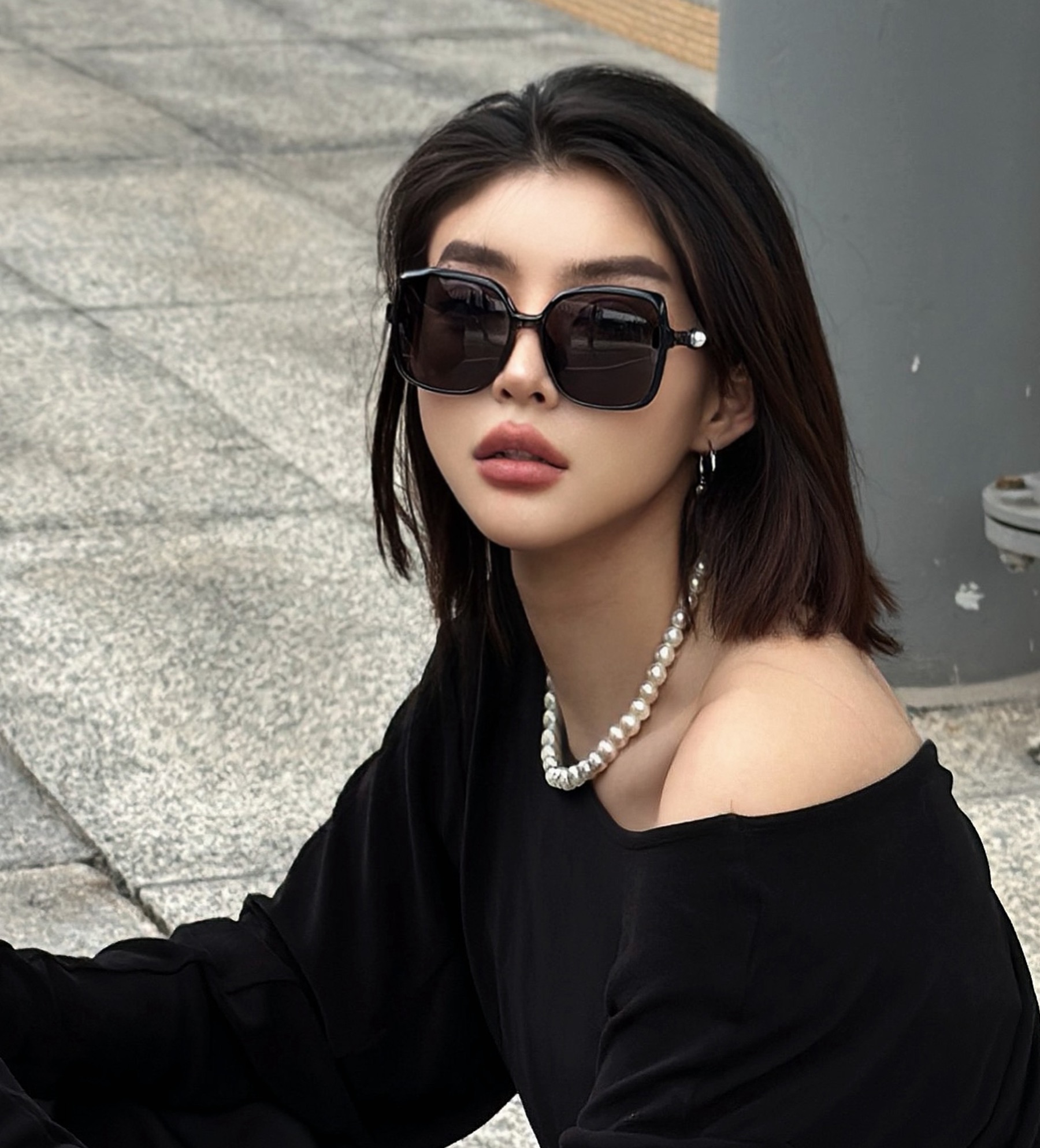    新品CHANEL 香奈儿珍珠太阳镜以独特魅力和前卫风格诠释春夏最新眼镜，质感超好佩带舒适 型号：C