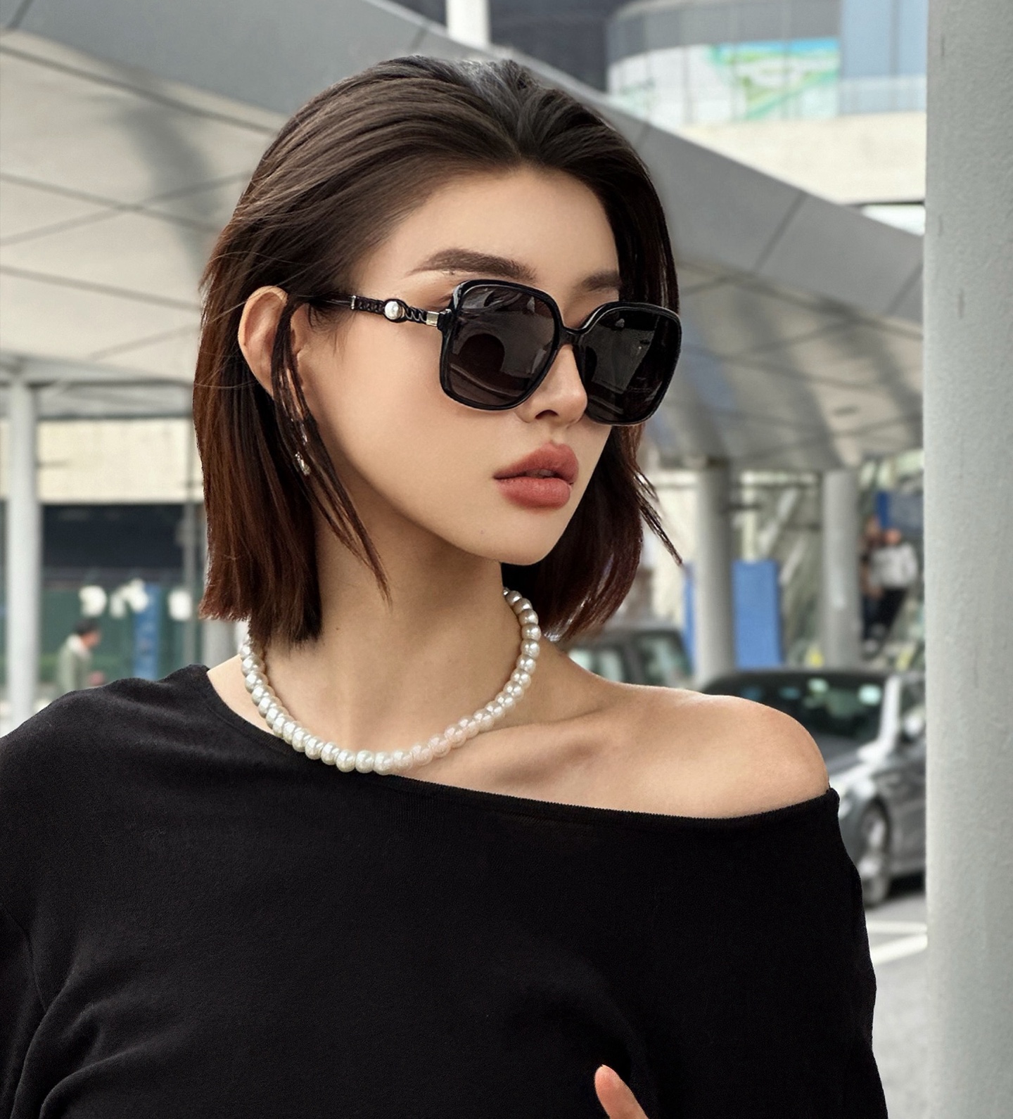    新品CHANEL 香奈儿珍珠太阳镜以独特魅力和前卫风格诠释春夏最新眼镜，质感超好佩带舒适 型号：C