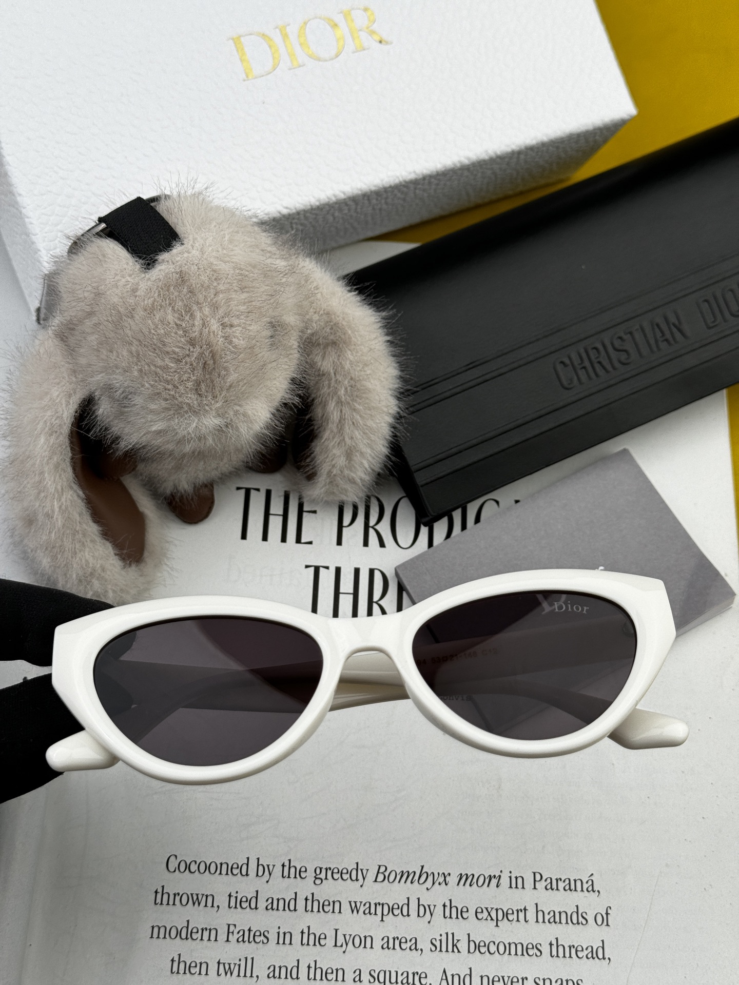  🔺 【DIOR-迪奥】2025开春新款 潮流爆款 时尚方框偏光太阳镜 高品质 佩戴舒适 网红潮款墨镜 
