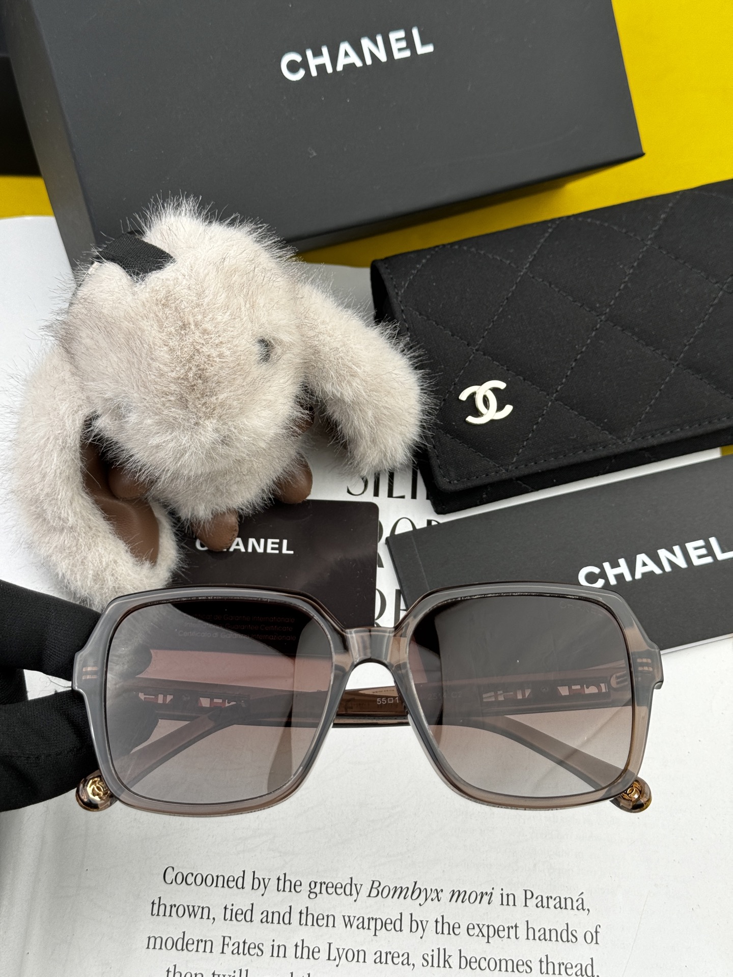 【CHANEL】香奈儿 2025新款潮流爆款 时尚方框太阳镜 佩戴舒适 网红潮款墨镜  女士高清加厚偏光