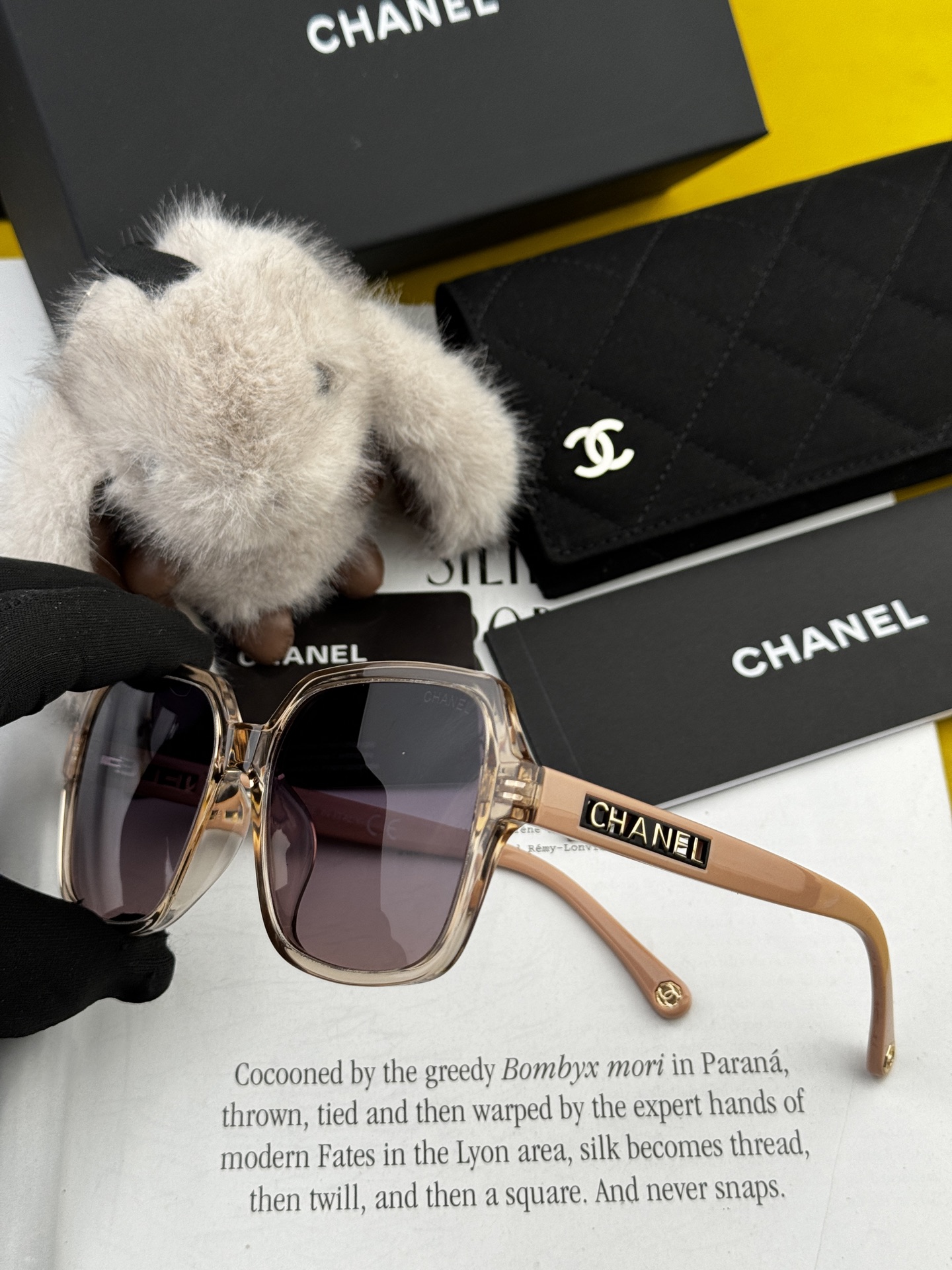 【CHANEL】香奈儿 2025新款潮流爆款 时尚方框太阳镜 佩戴舒适 网红潮款墨镜  女士高清加厚偏光