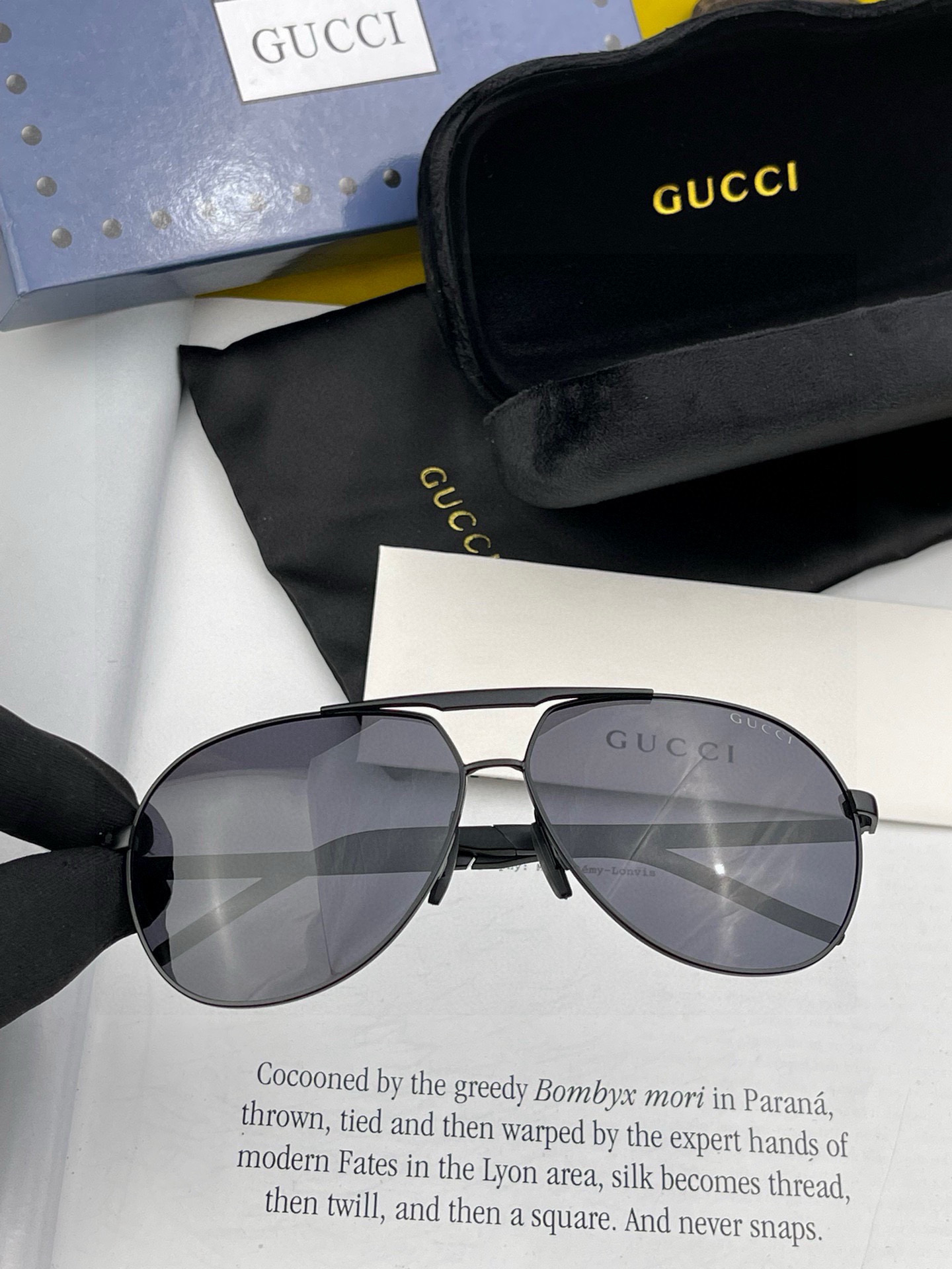   Gucci 。  高品质男女款墨镜   👍 进口宝丽来偏光镜片  。蛤蟆镜 开车钓鱼都可 。百搭显瘦