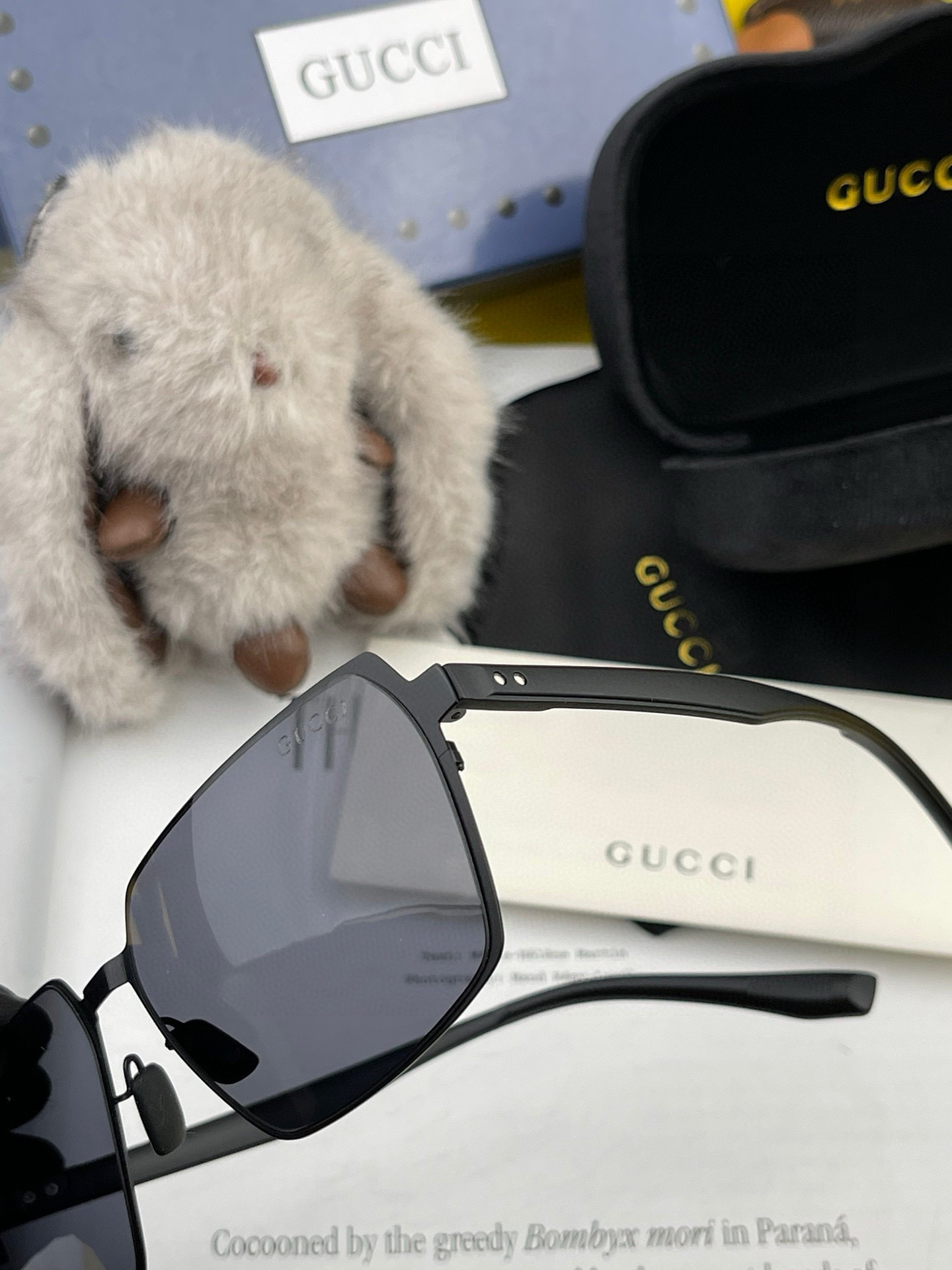 ♦️ GUCCI 2025新款男女情侣款太阳镜多边形墨镜iP电镀永不褪色 超轻超有弹性整幅眼镜无螺丝重要