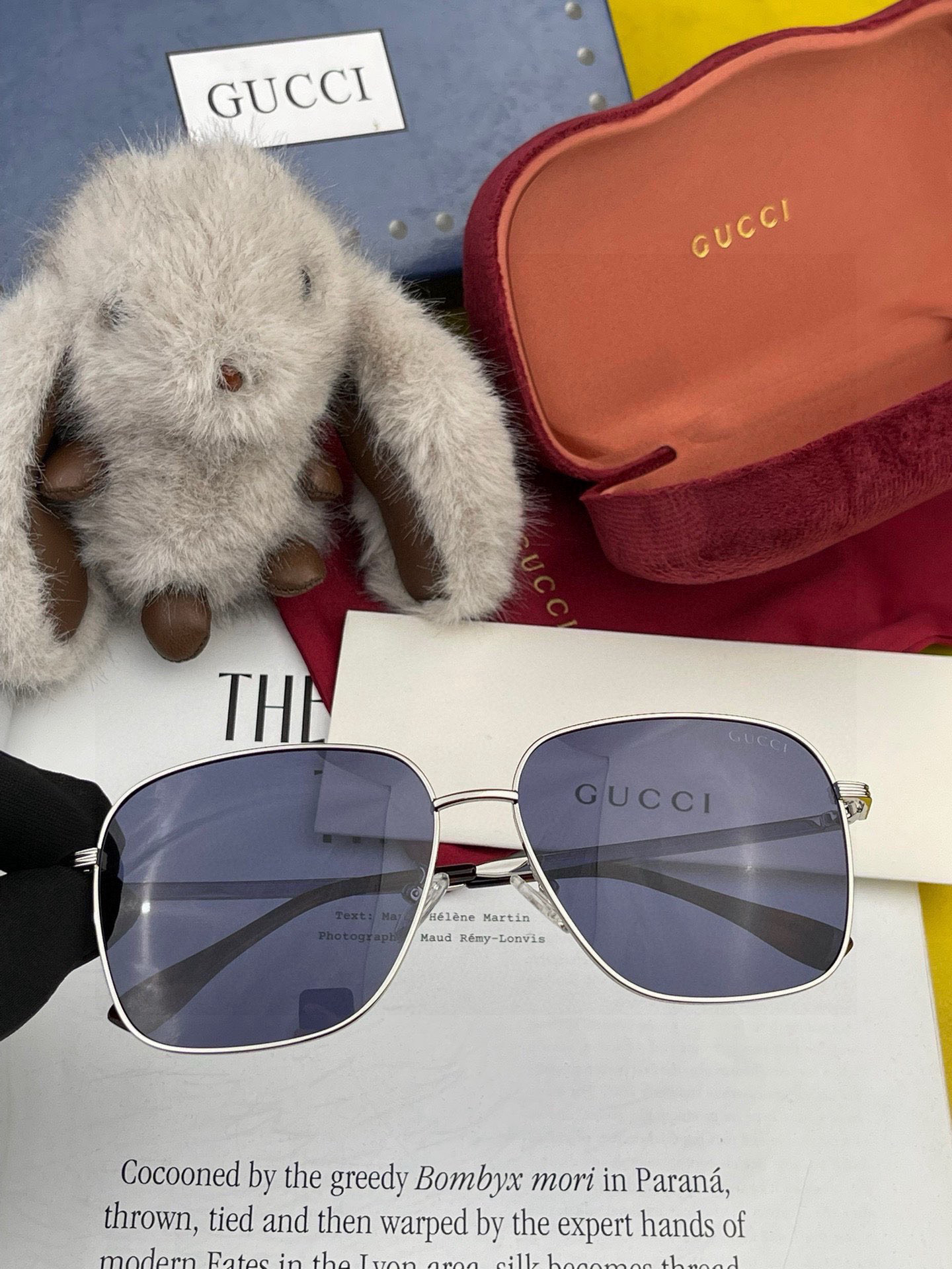   Gucci 。  高品质男女款墨镜   👍 进口宝丽来偏光镜片  。蛤蟆镜 开车钓鱼都可 。百搭显瘦