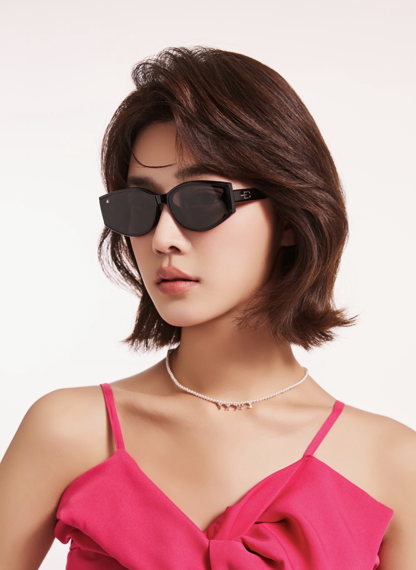 🔺 【GUCCI】2025开春新款 潮流爆款 时尚方框偏光太阳镜 高品质 佩戴舒适 网红潮款墨镜 女士高