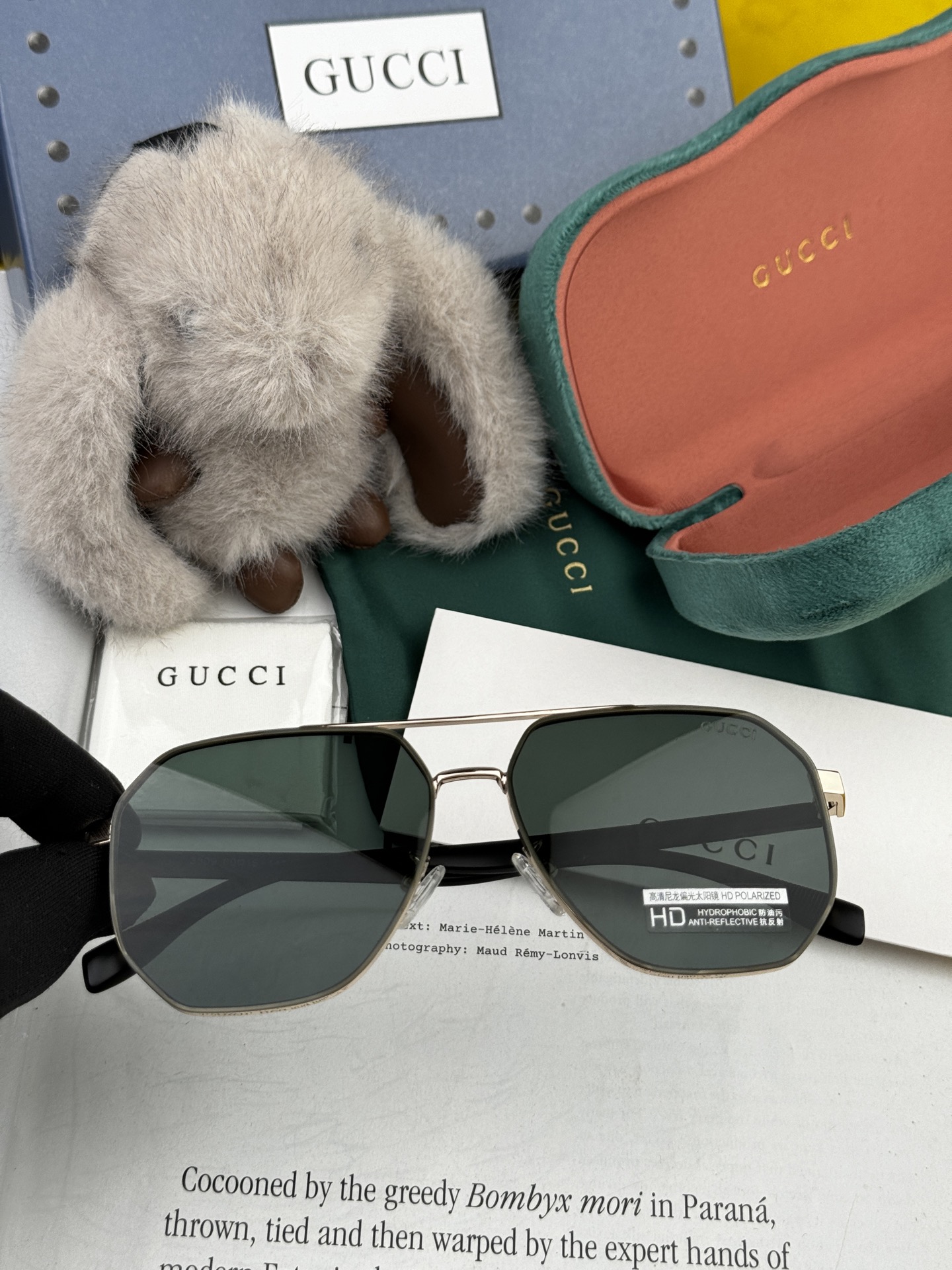 ♦️ GUCCI 2025
新款男女情侣款太阳镜多边形墨镜iP电镀永不褪色 超轻超有弹性整幅眼镜无螺丝重