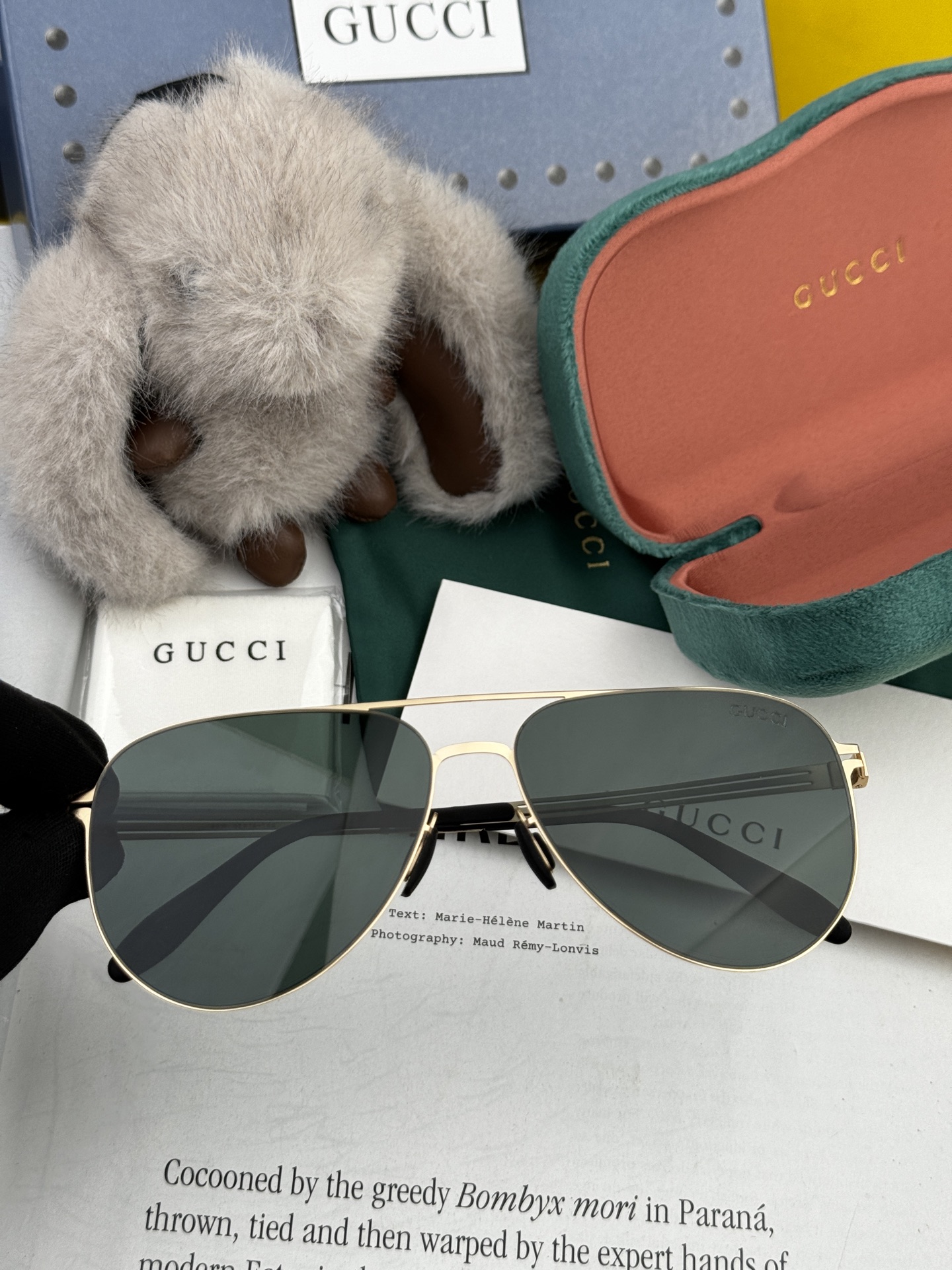 ♦️ GUCCI 2025
新款男女情侣款太阳镜多边形墨镜iP电镀永不褪色 超轻超有弹性整幅眼镜无螺丝重
