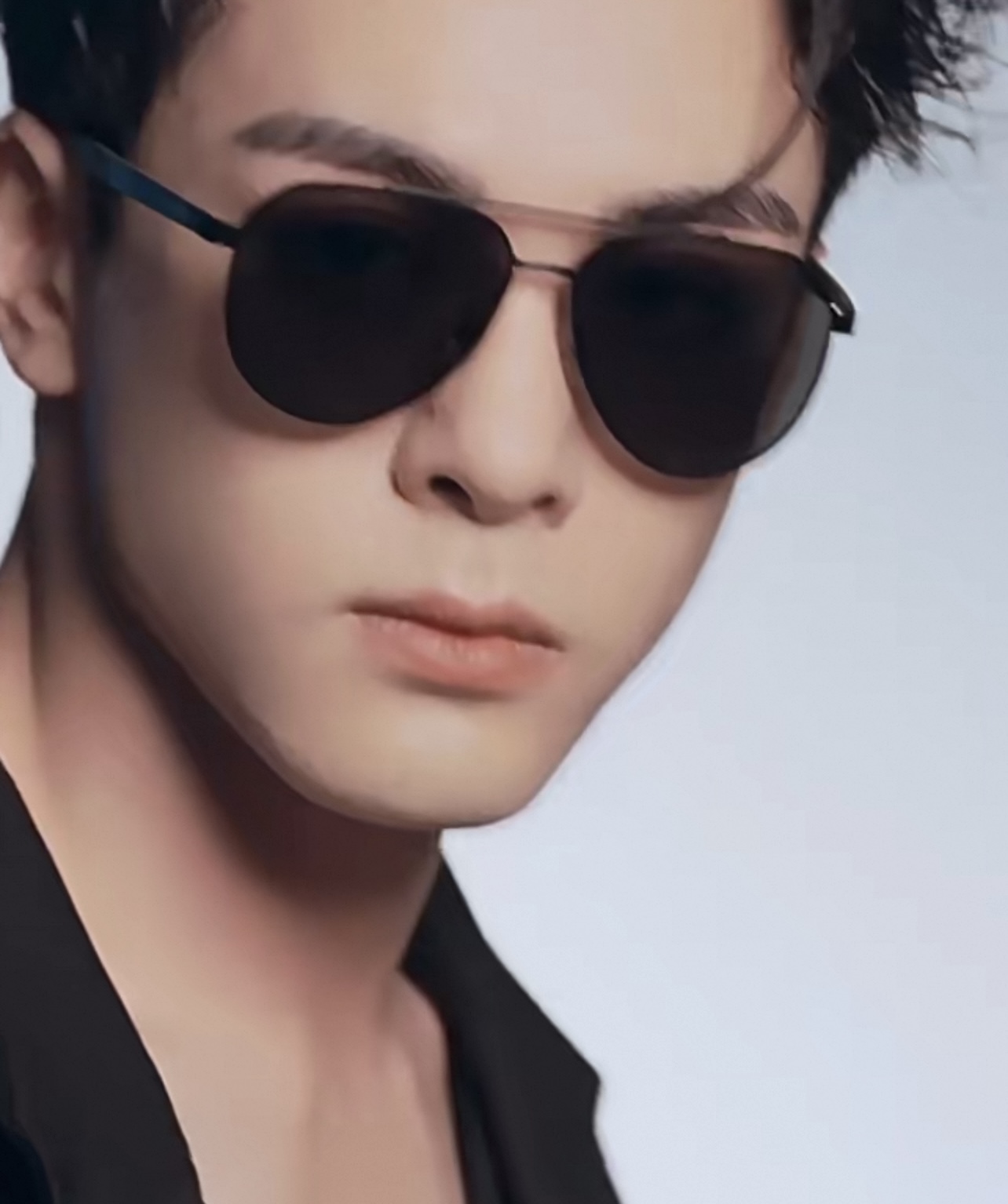   Gucci 。  高品质男女款墨镜   👍 进口宝丽来偏光镜片  。蛤蟆镜 开车钓鱼都可 。百搭显瘦