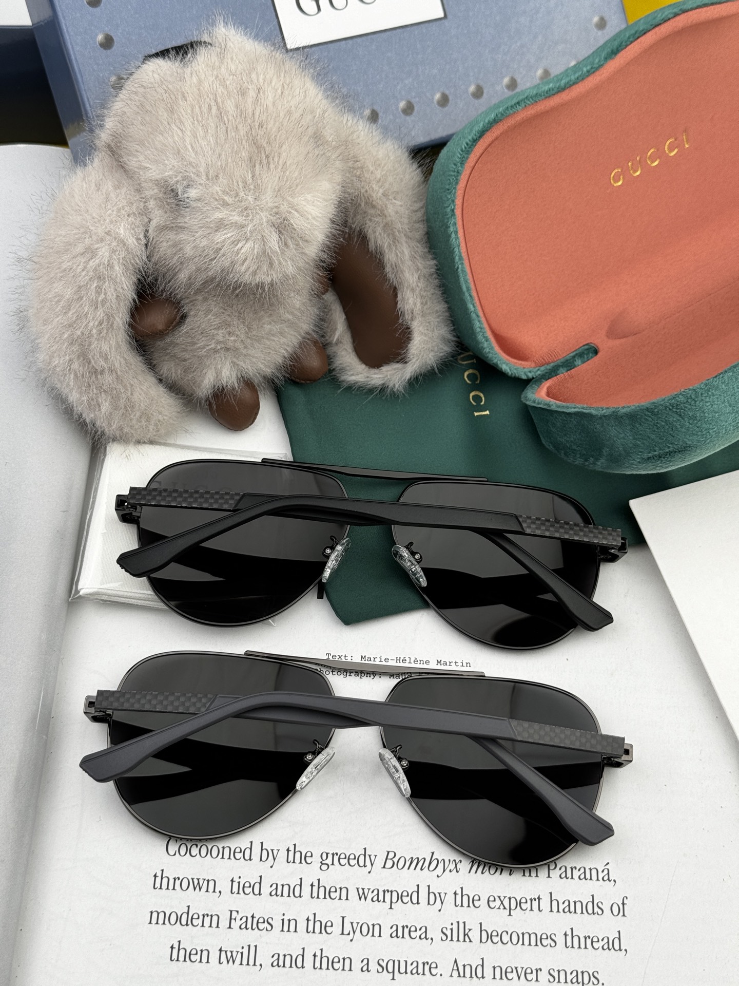   Gucci 。  高品质男女款墨镜   👍 进口宝丽来偏光镜片  。蛤蟆镜 开车钓鱼都可 。百搭显瘦