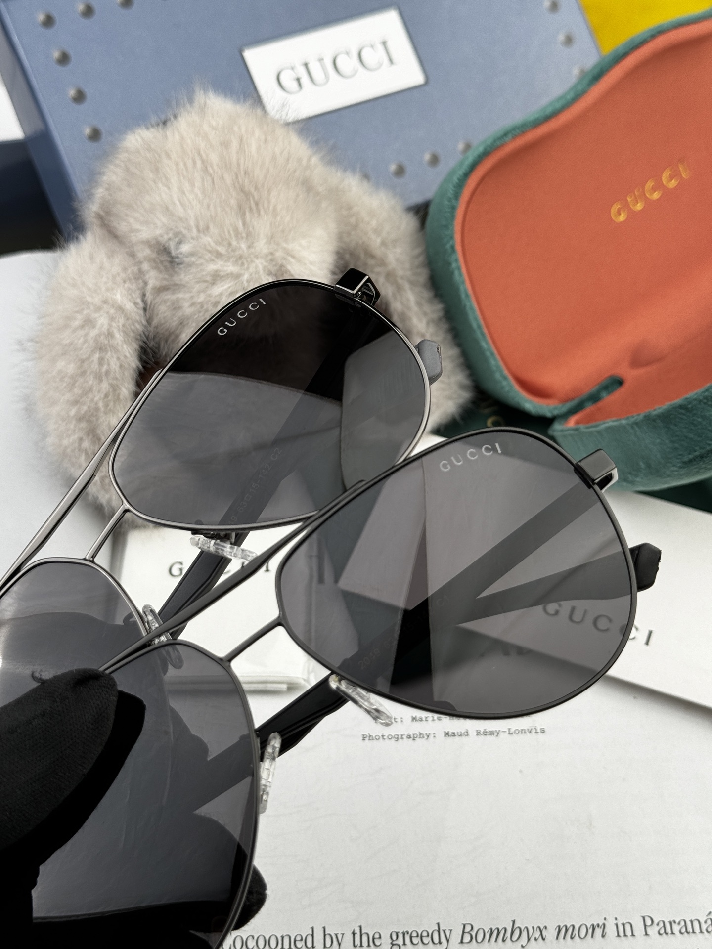   Gucci 。  高品质男女款墨镜   👍 进口宝丽来偏光镜片  。蛤蟆镜 开车钓鱼都可 。百搭显瘦