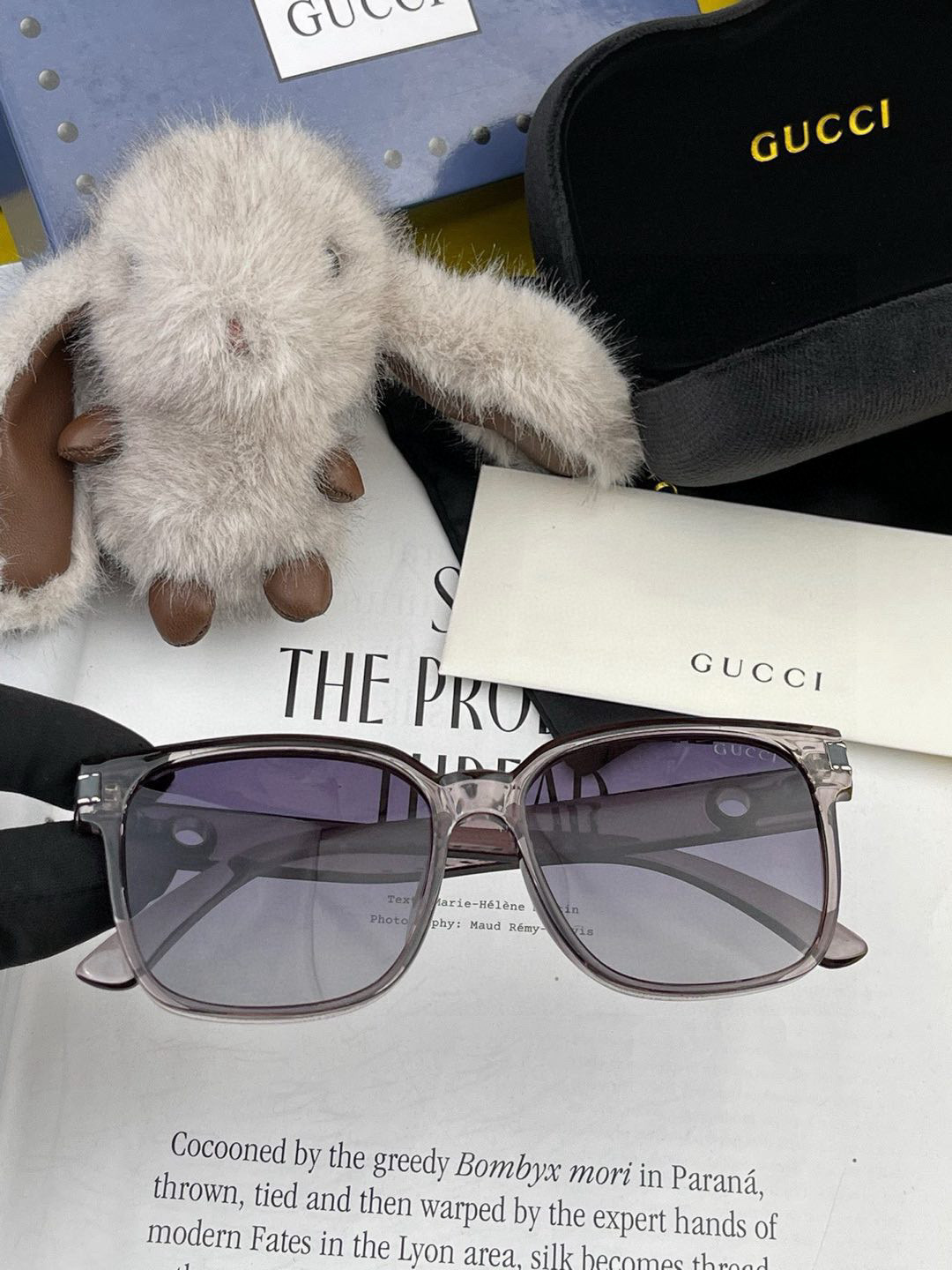  GUCCI 2025开春新款 最新款方框太阳镜 各路网红纷纷带起气场满分‼️ 俏皮甜美.上脸效果更佳.