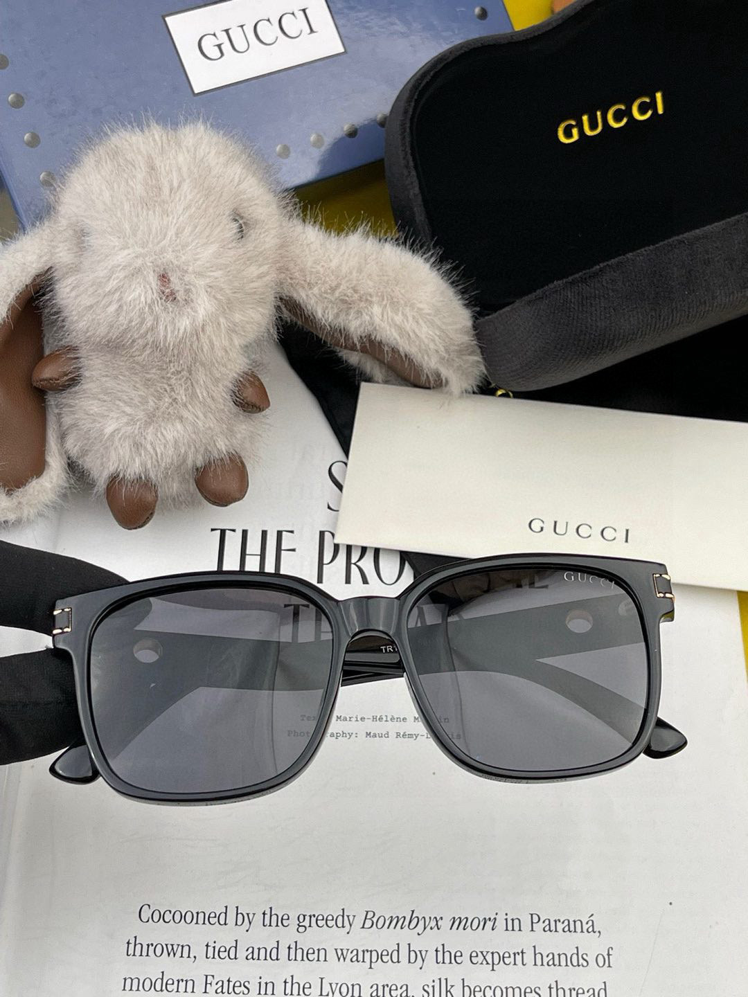  GUCCI 2025开春新款 最新款方框太阳镜 各路网红纷纷带起气场满分‼️ 俏皮甜美.上脸效果更佳.
