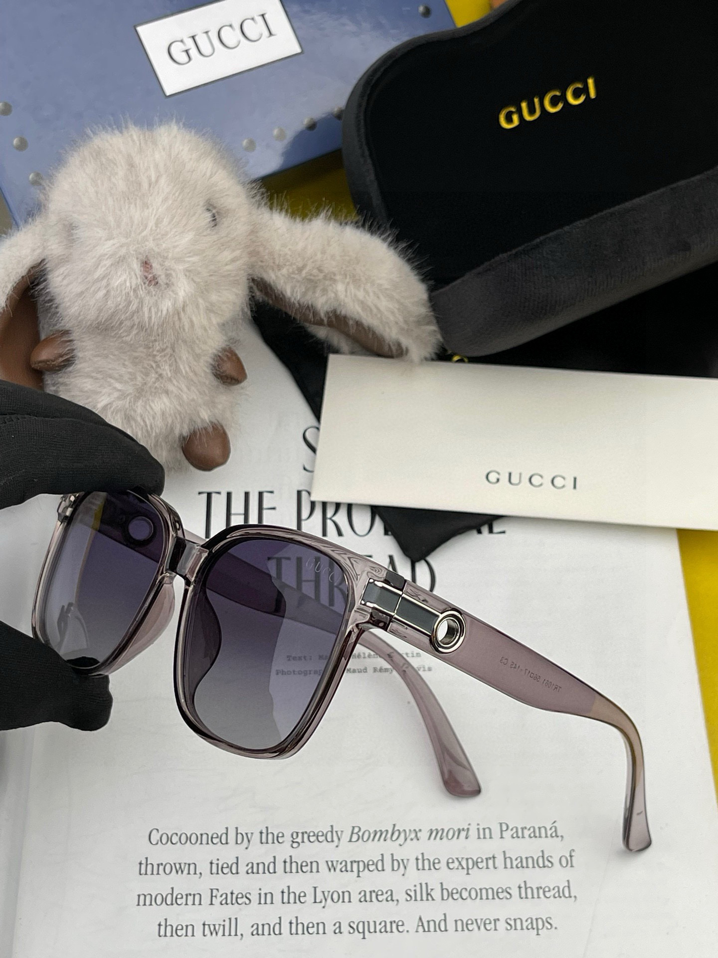  GUCCI 2025开春新款 最新款方框太阳镜 各路网红纷纷带起气场满分‼️ 俏皮甜美.上脸效果更佳.