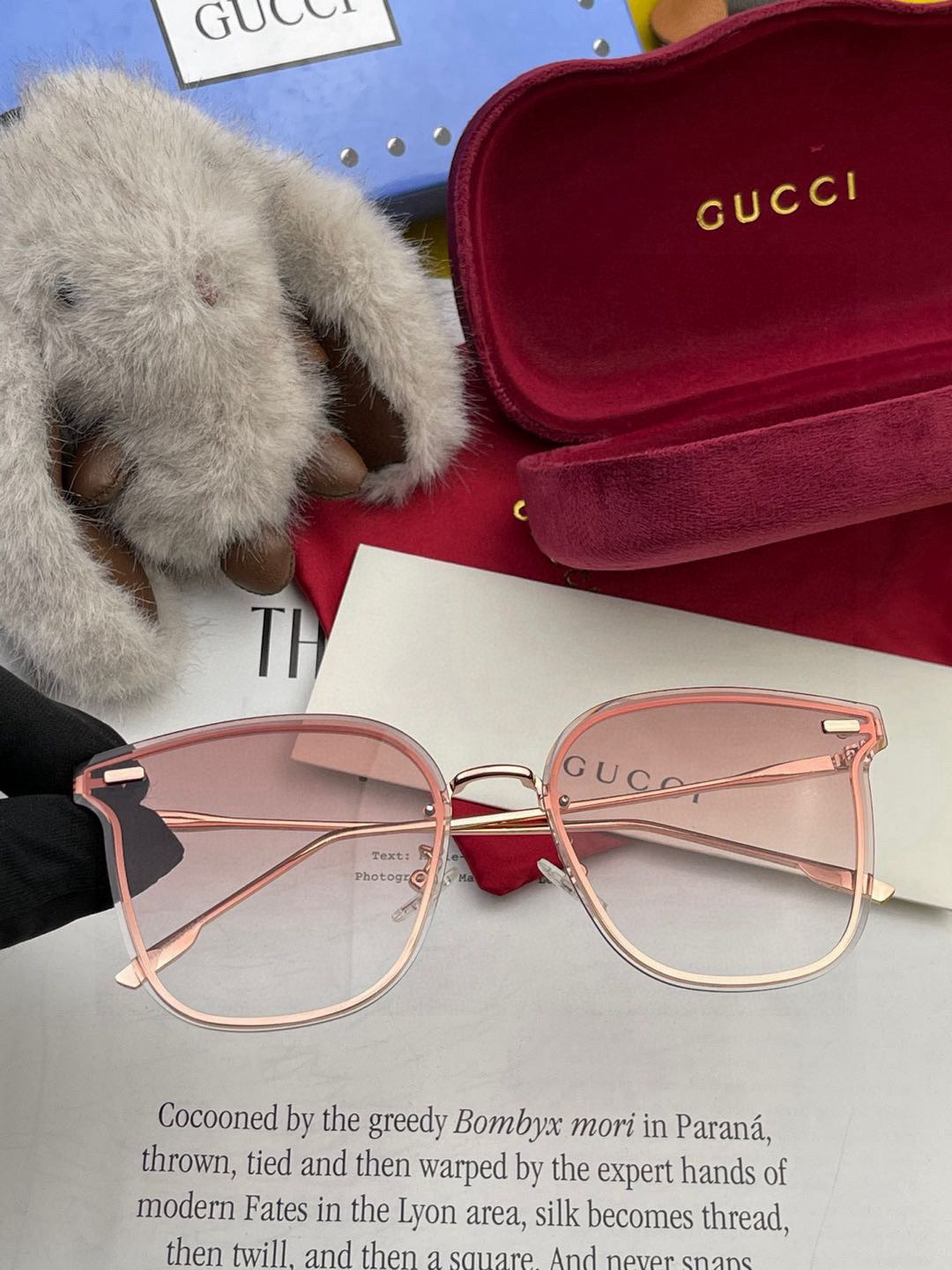  🔺 【GUCCI】2024开春新款 潮流爆款 时尚方框太阳镜 高品质 佩戴舒适 网红潮款墨镜 型号：G