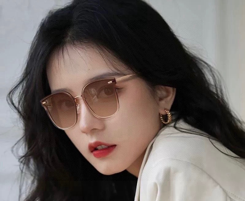 🔺 【GUCCI】2024开春新款 潮流爆款 时尚方框太阳镜 高品质 佩戴舒适 网红潮款墨镜 型号：G