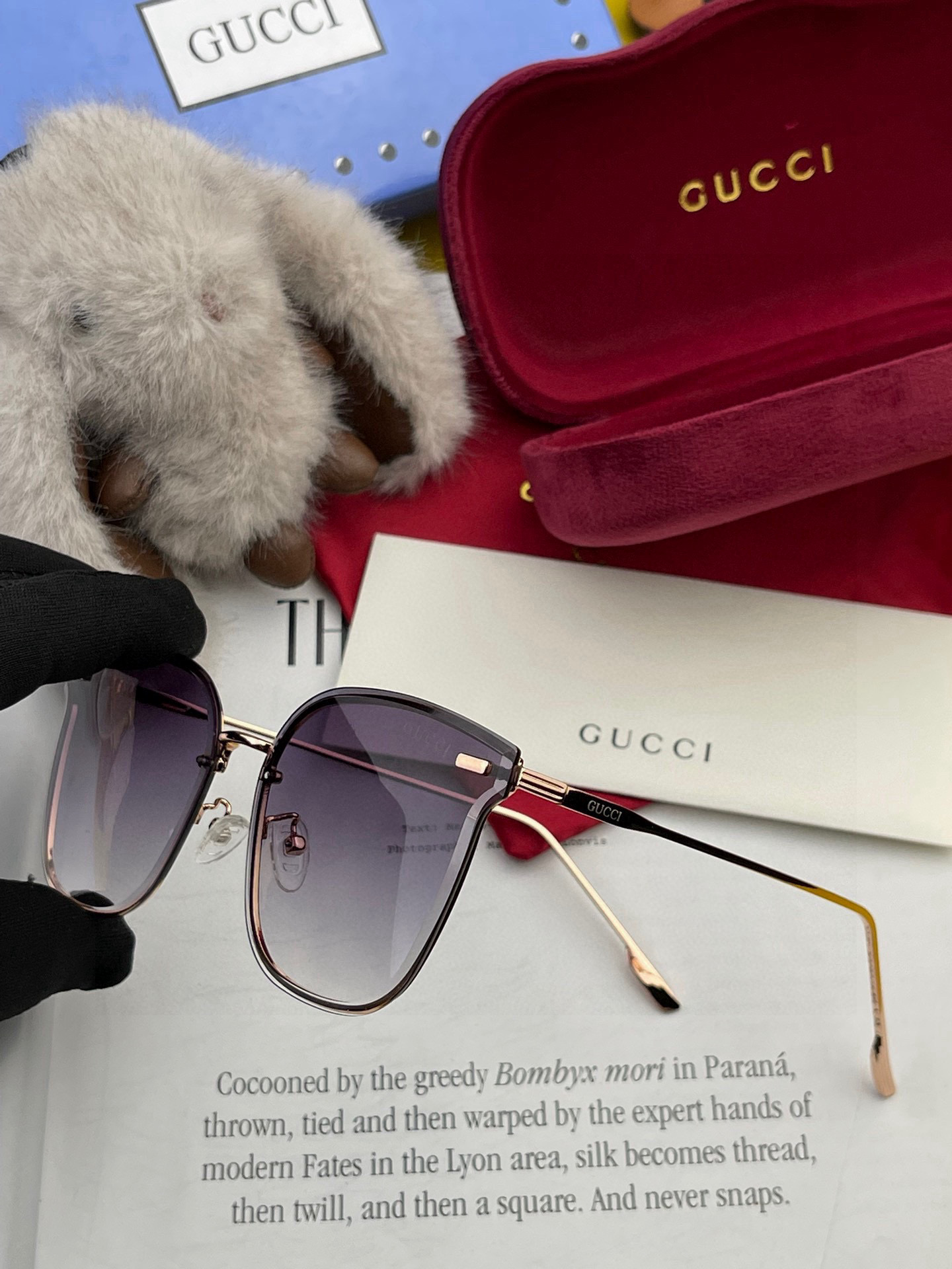  🔺 【GUCCI】2024开春新款 潮流爆款 时尚方框太阳镜 高品质 佩戴舒适 网红潮款墨镜 型号：G