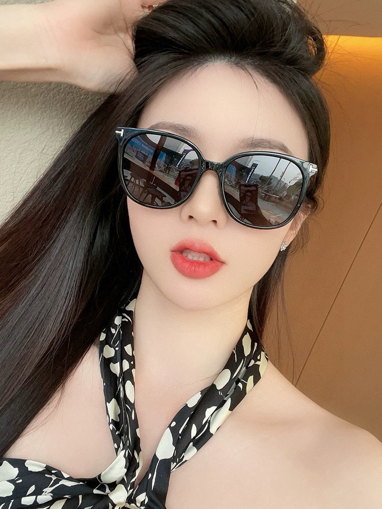  【TOMFORD】汤姆福特 爆款来袭！经典火爆作品 重磅出击 ！超经典偏光眼镜，时刻展现时尚大牌风范！
