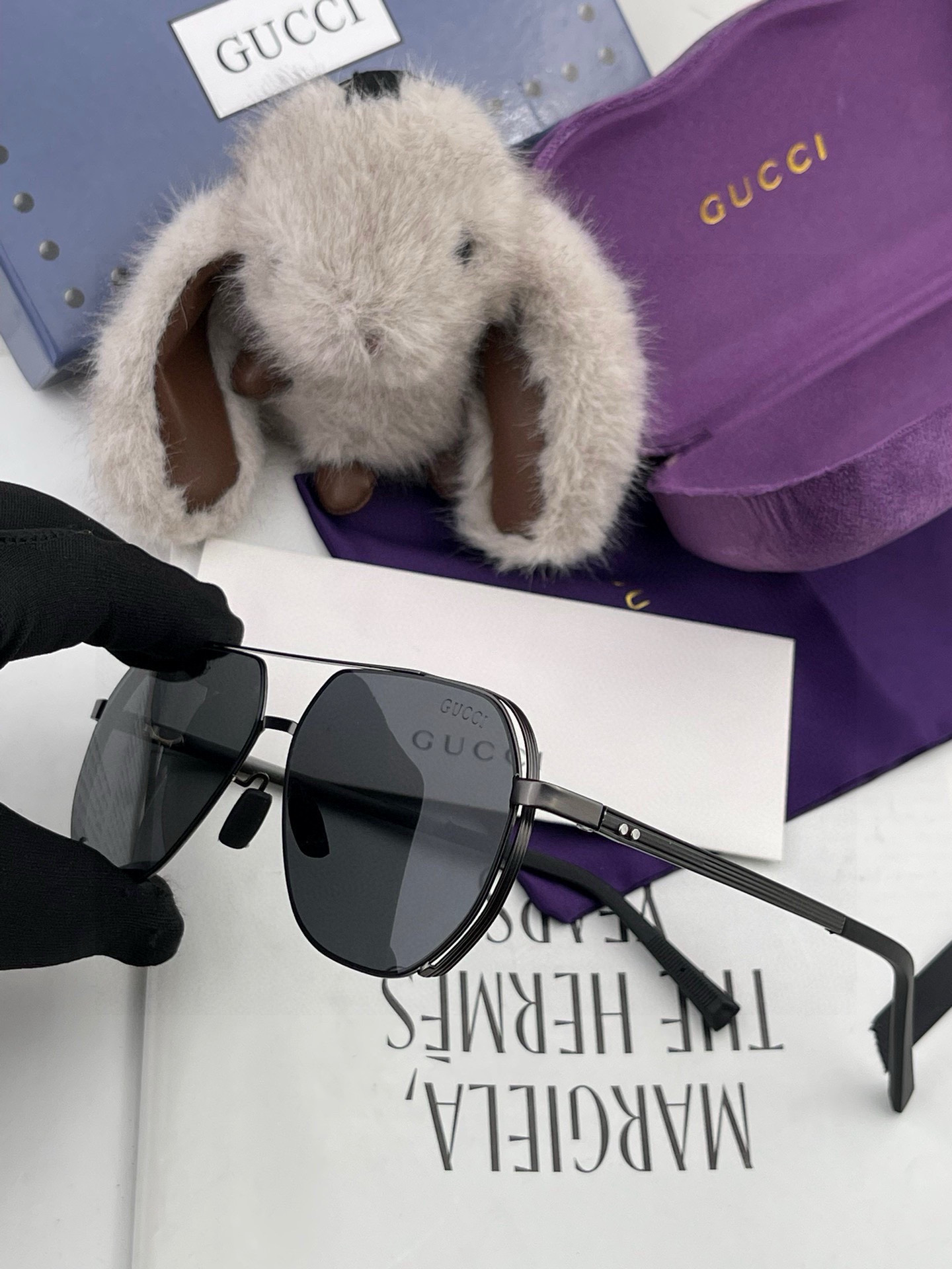         GUCCI 男款炫彩飞行员偏光太阳镜 ❤️材质：高清尼龙加厚卡槽高清偏光镜片 🌹无边框镜