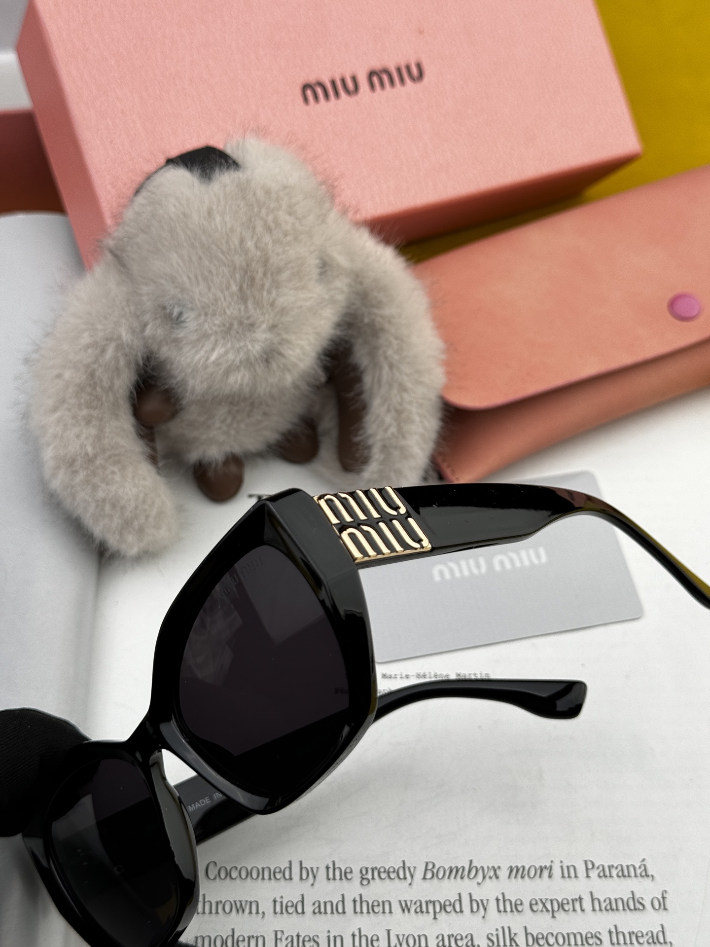   MIUMIU/缪缪🖇🖇2025开春新款🌟闪耀新款璀璨登台 ❤❤太阳镜潮品 精致个性设计简约时尚 专柜