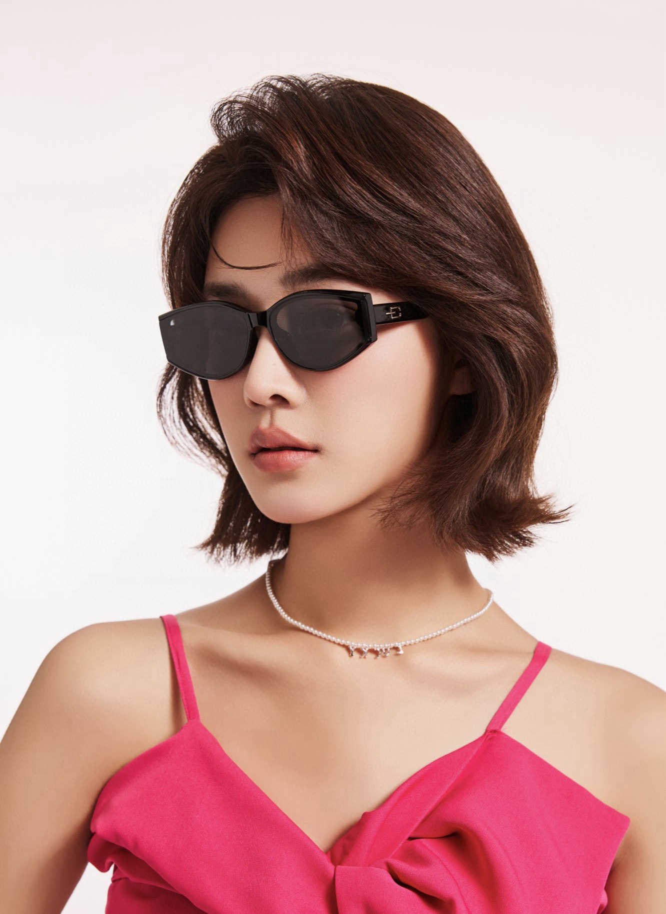 🔺 【GUCCI】2025开春新款 潮流爆款 时尚方框偏光太阳镜 高品质 佩戴舒适 网红潮款墨镜 女士高