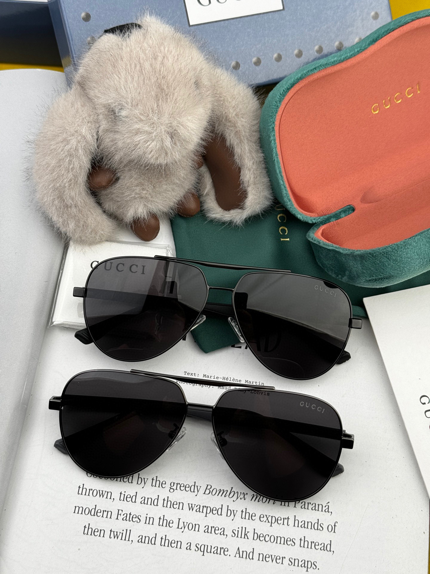   Gucci 。  高品质男女款墨镜   👍 进口宝丽来偏光镜片  。蛤蟆镜 开车钓鱼都可 。百搭显瘦