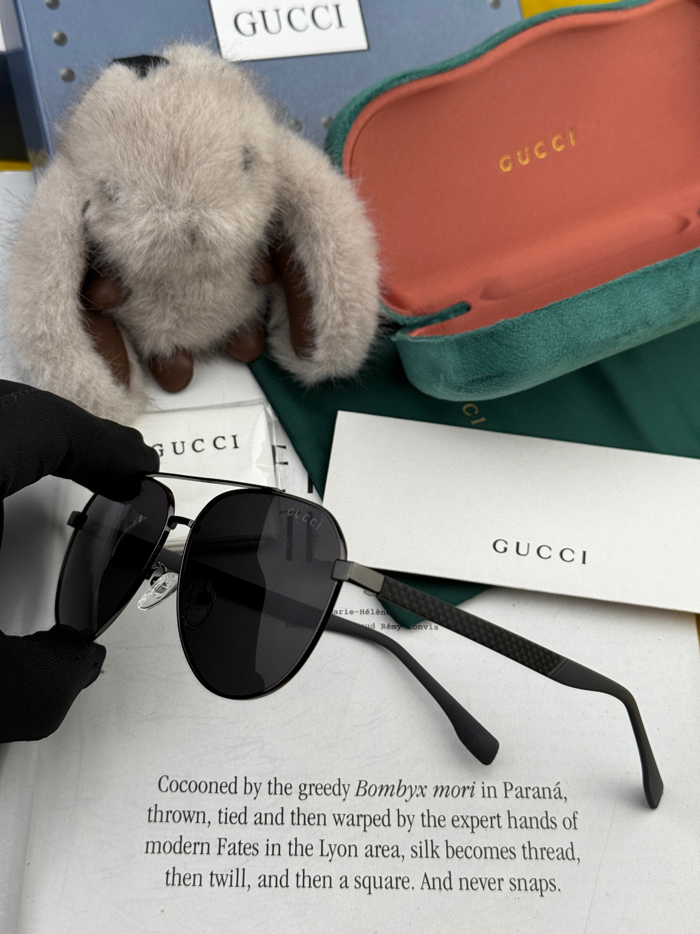   Gucci 。  高品质男女款墨镜   👍 进口宝丽来偏光镜片  。蛤蟆镜 开车钓鱼都可 。百搭显瘦