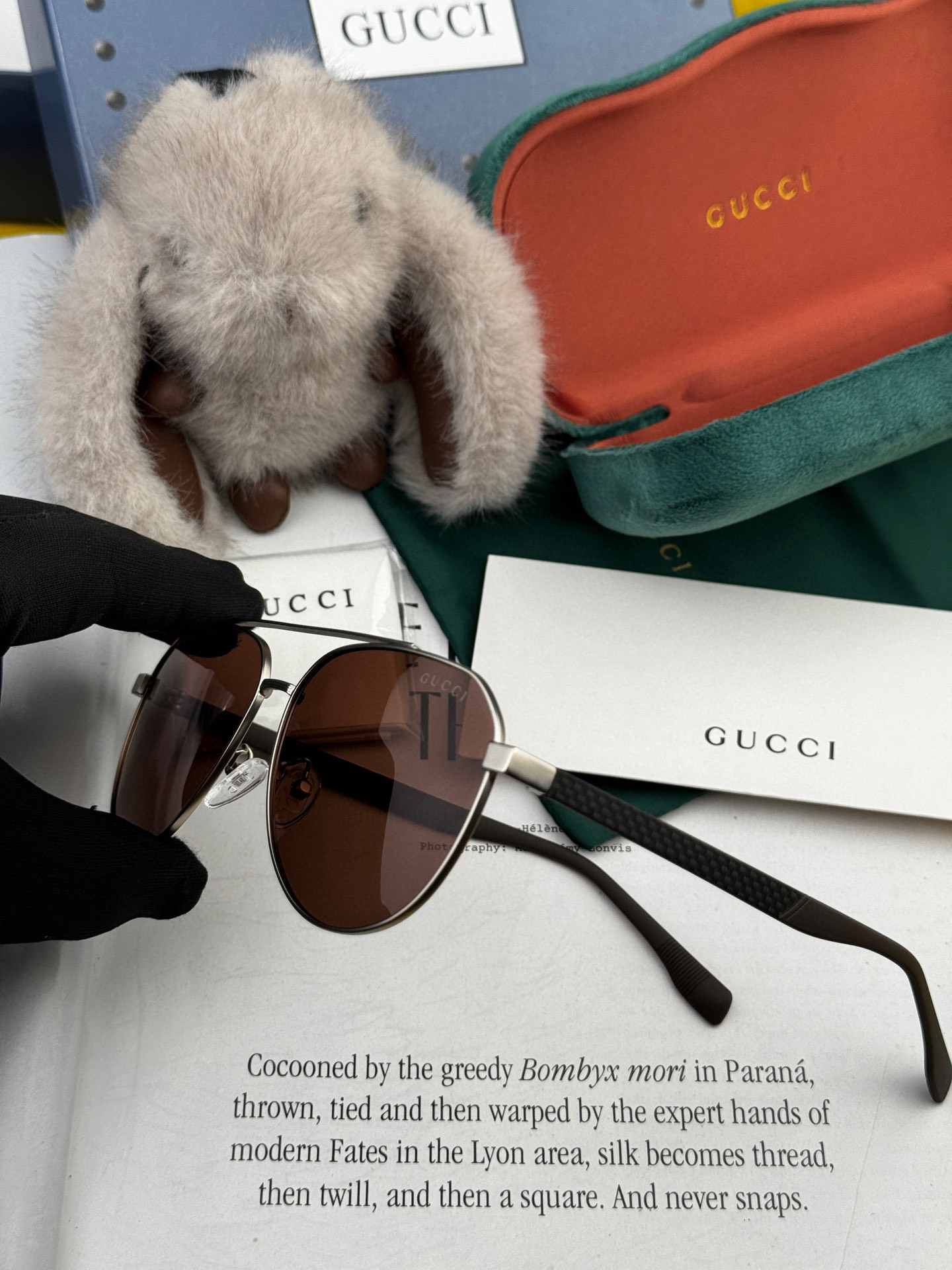   Gucci 。  高品质男女款墨镜   👍 进口宝丽来偏光镜片  。蛤蟆镜 开车钓鱼都可 。百搭显瘦