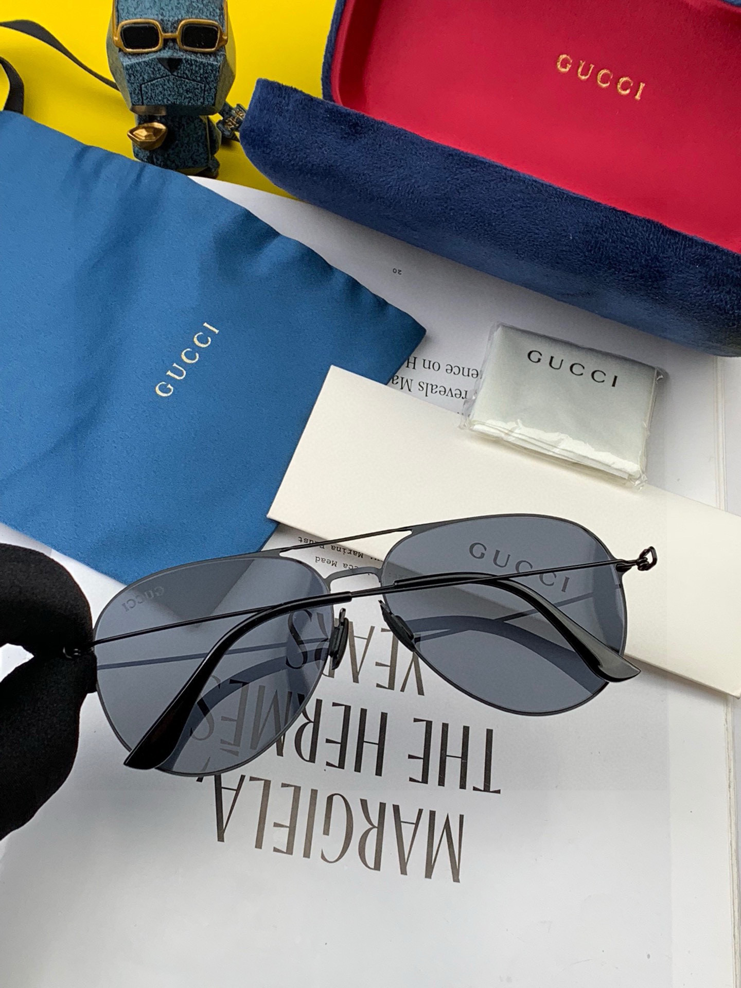     GUCCI-2025新款男情女侣款太阳iP电镀不永褪色 卖点：超轻有超弹性整幅眼镜无丝螺重要的