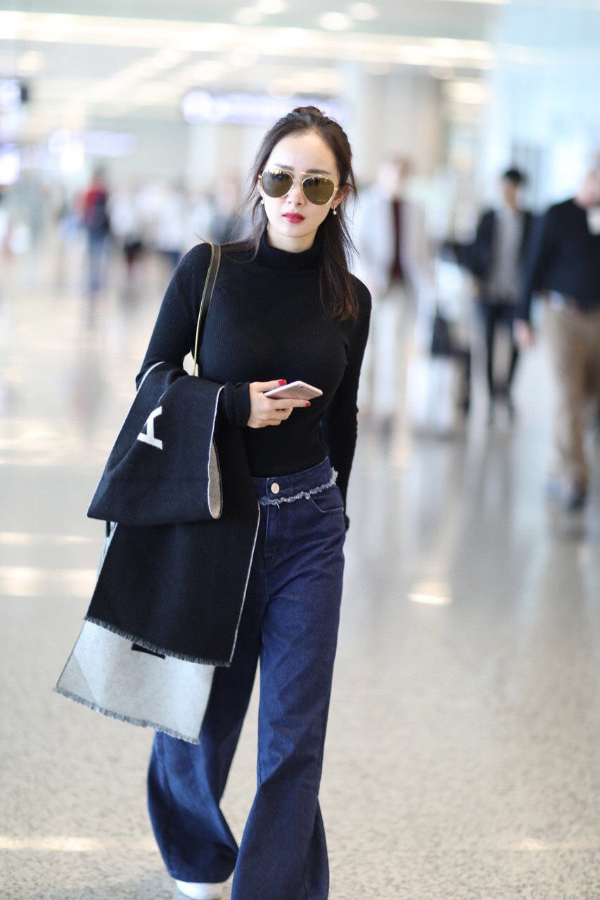 Paris Family Fashion Brand: Iconic B Shawl Sets Trend in Europe - 图片 4