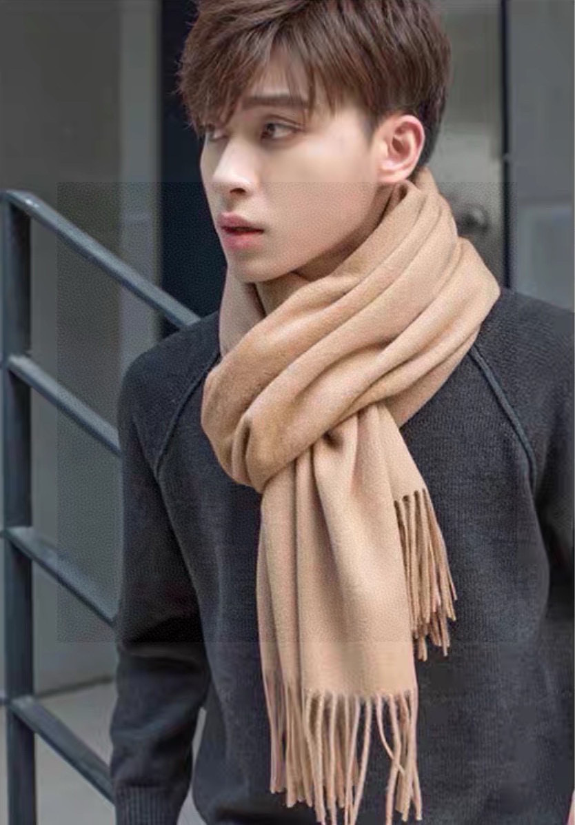 Prada’s Latest Classic Logo Design Couple Scarf: Fashionable Style, Quality, Size 180*30 - 图片 1