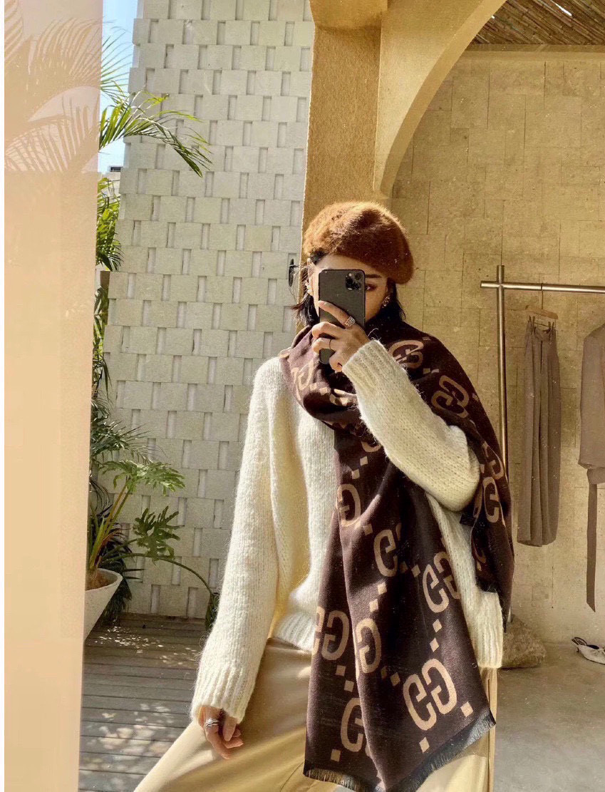 GG Logo Wool Silk Scarf in Tan, Size 35*190: Spring 2018 Tribute. - 图片 2