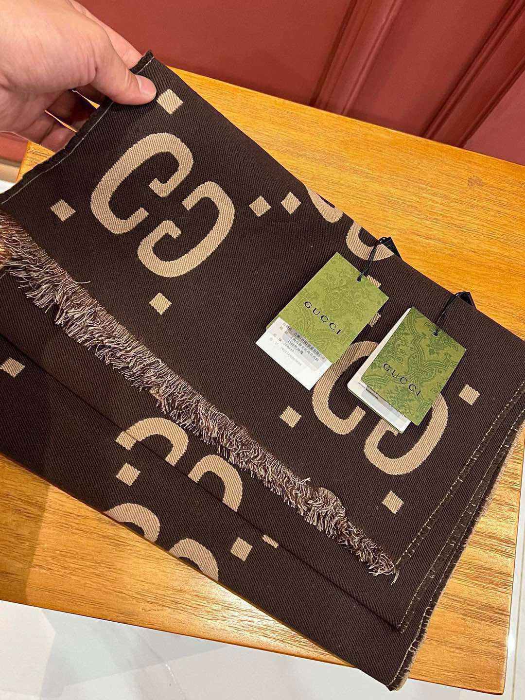 GG Logo Wool Silk Scarf in Tan, Size 35*190: Spring 2018 Tribute. - 图片 5